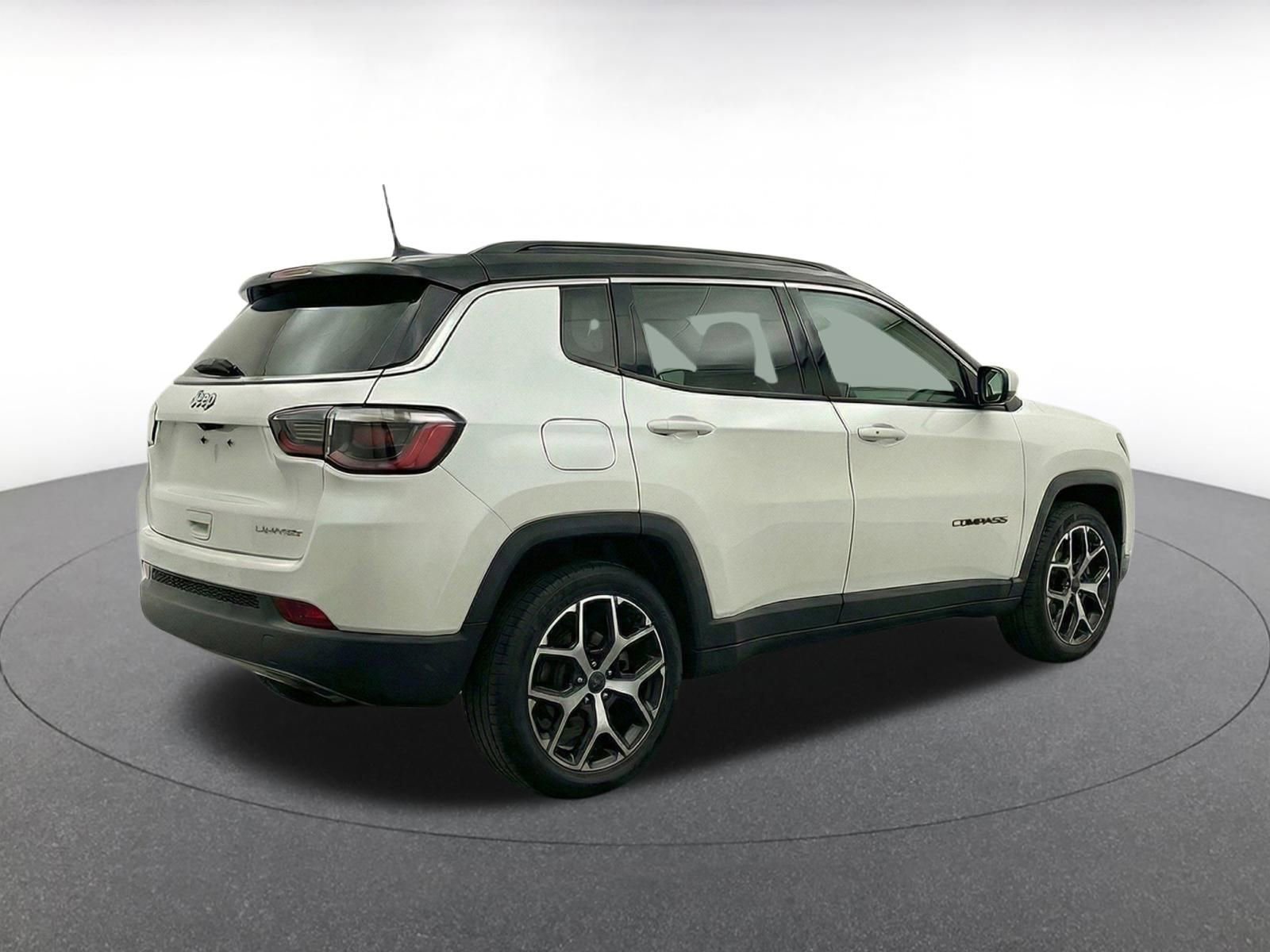 Thumbnail: 2025 Jeep Compass - 11