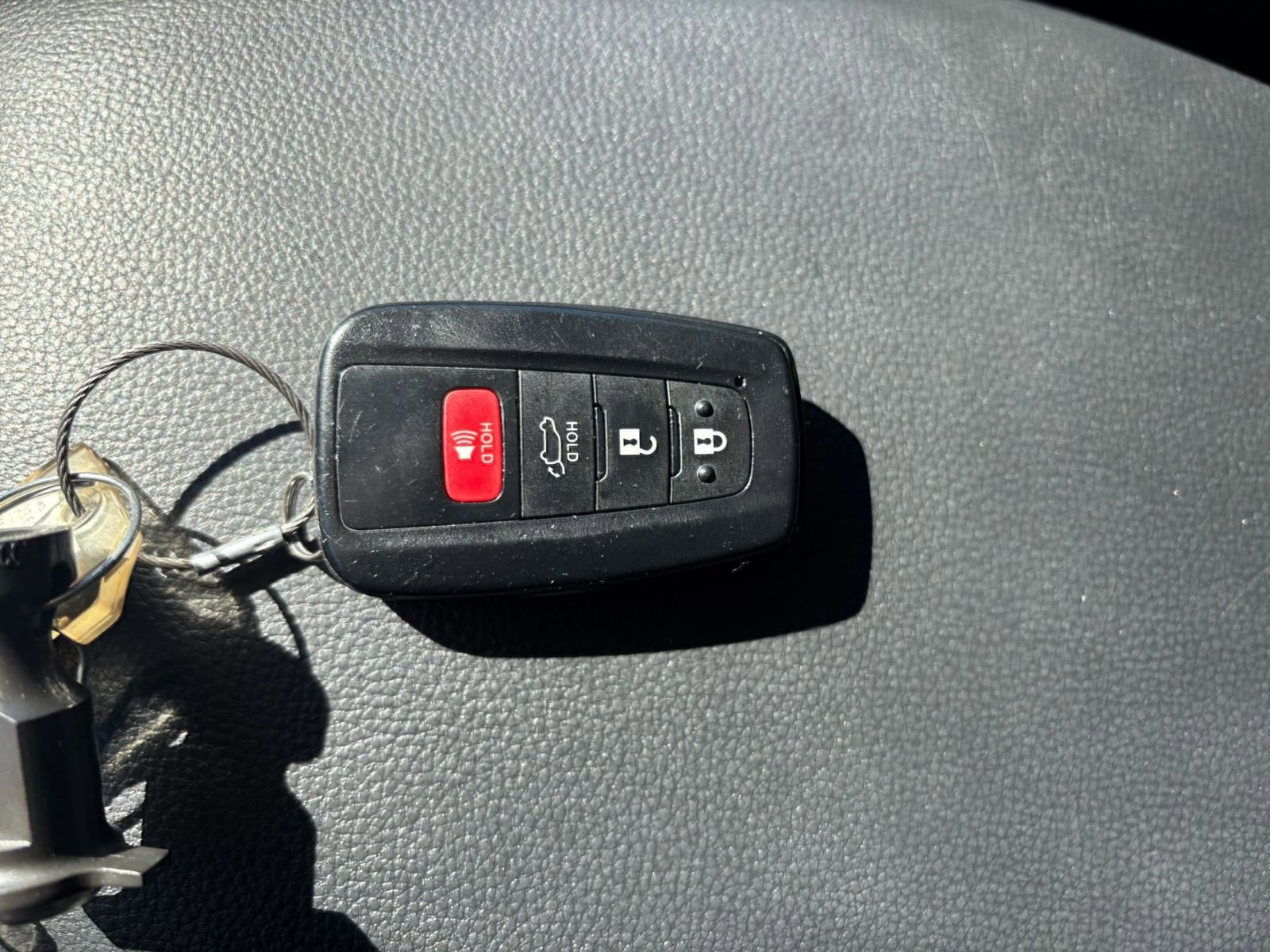 Thumbnail: 2025 Toyota RAV4 - 21