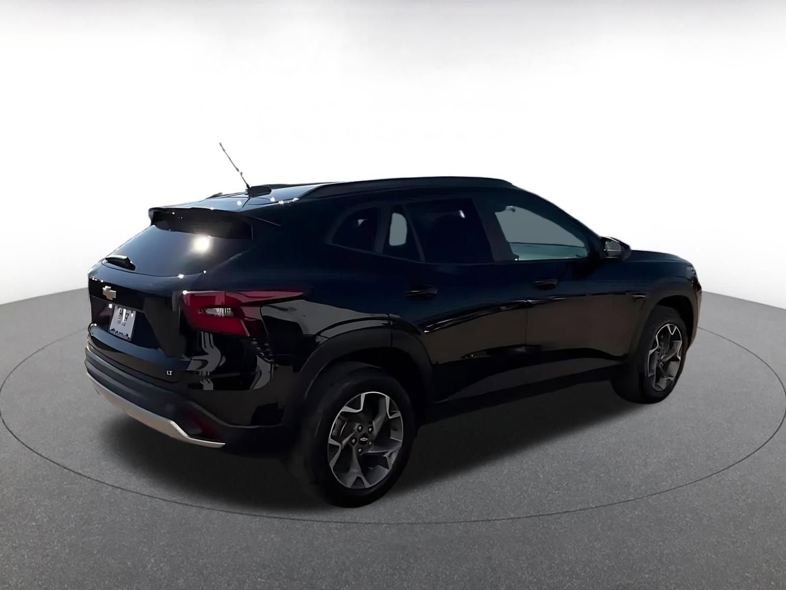 Thumbnail: 2025 Chevrolet Trax - 15