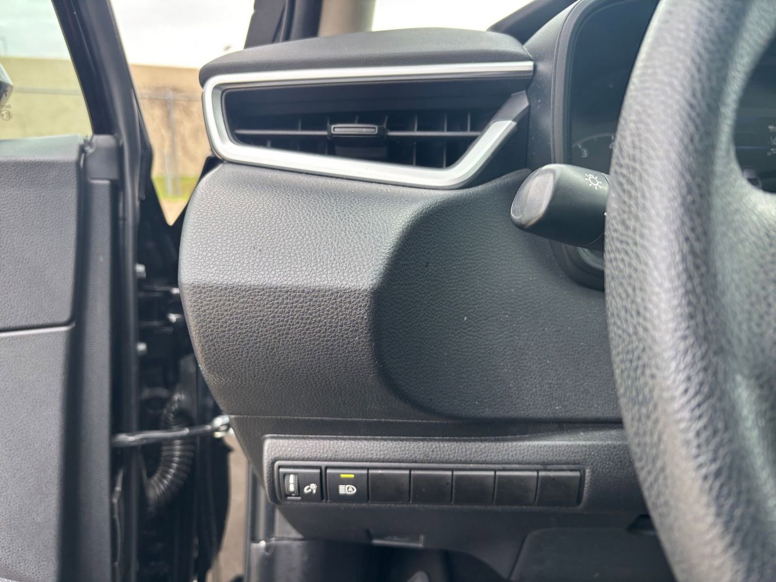 Thumbnail: 2023 Toyota Corolla - 32