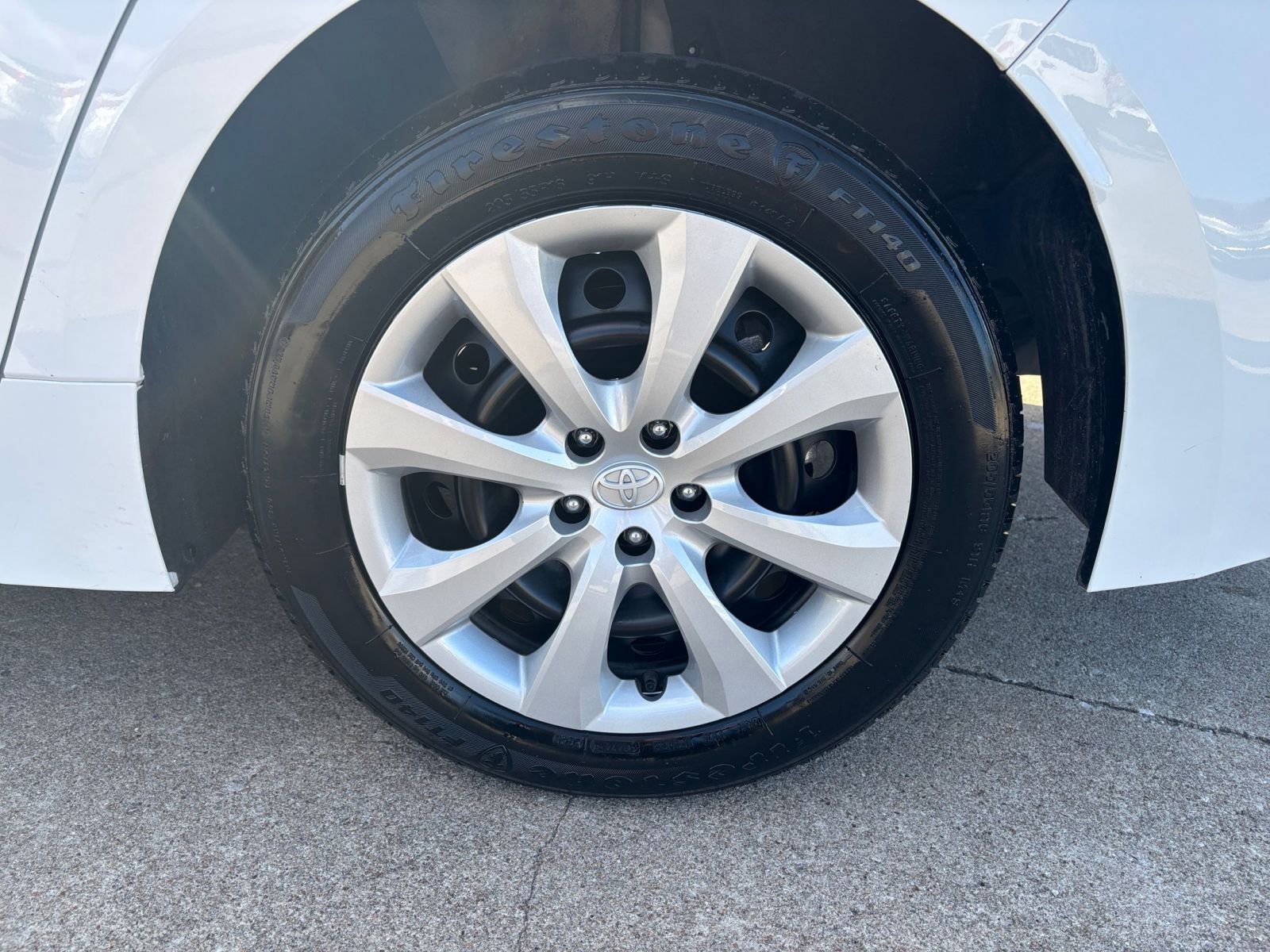 Thumbnail: 2025 Toyota Corolla - 28