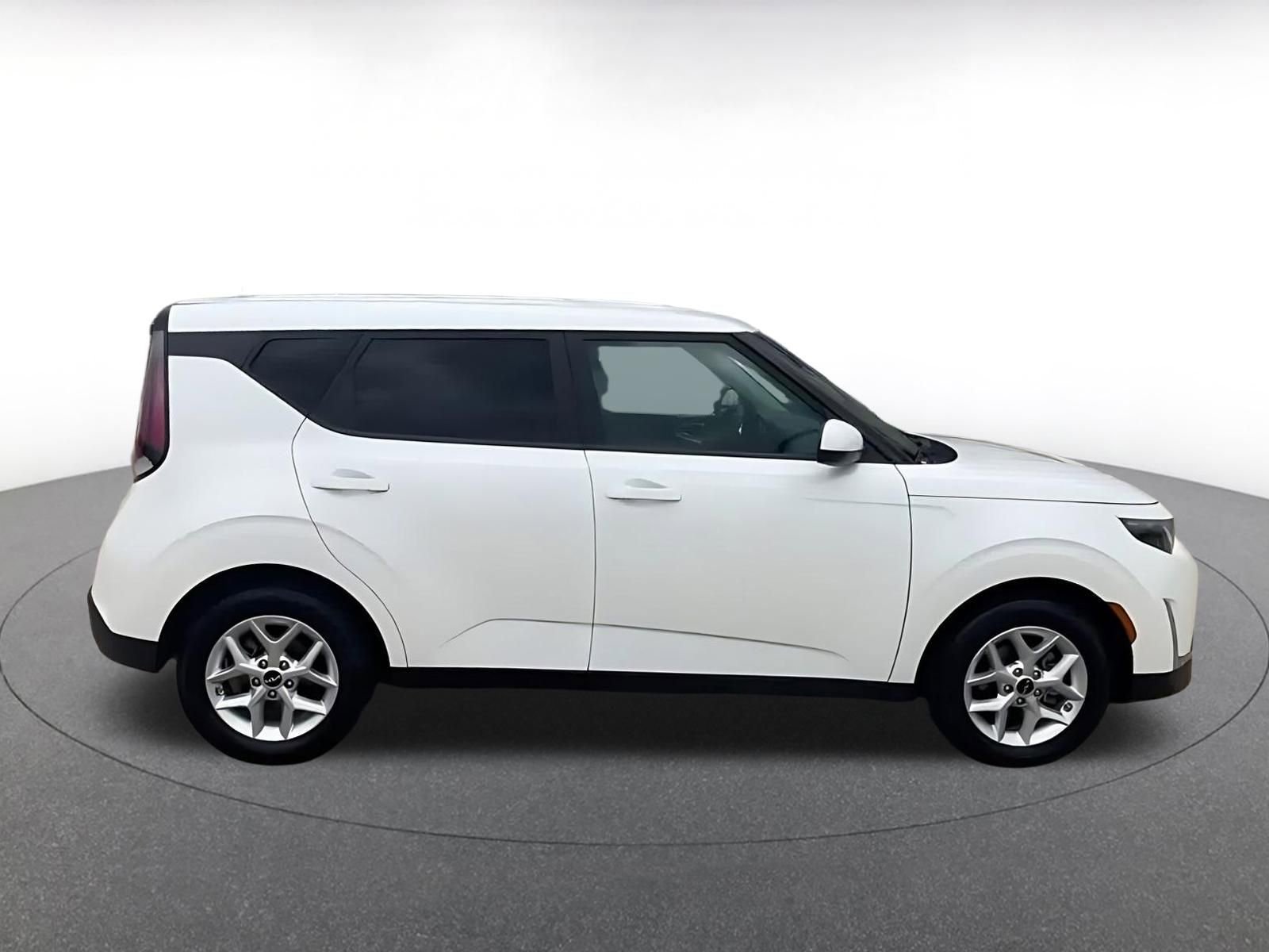 Thumbnail: 2025 Kia Soul - 16