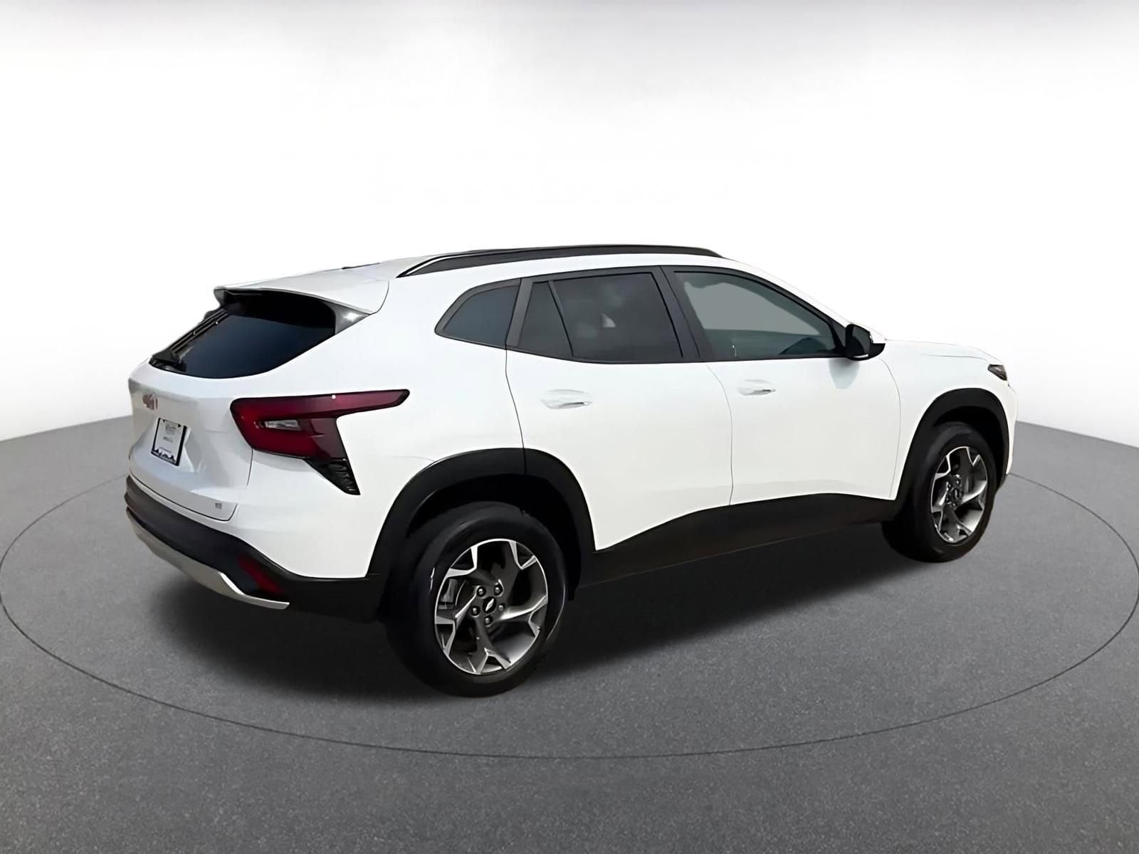 Thumbnail: 2025 Chevrolet Trax - 15