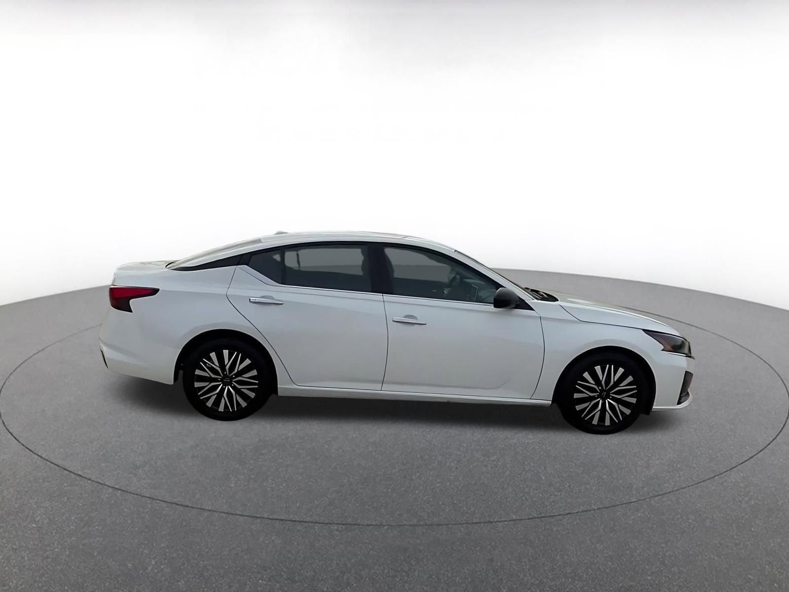 Thumbnail: 2024 Nissan Altima - 16