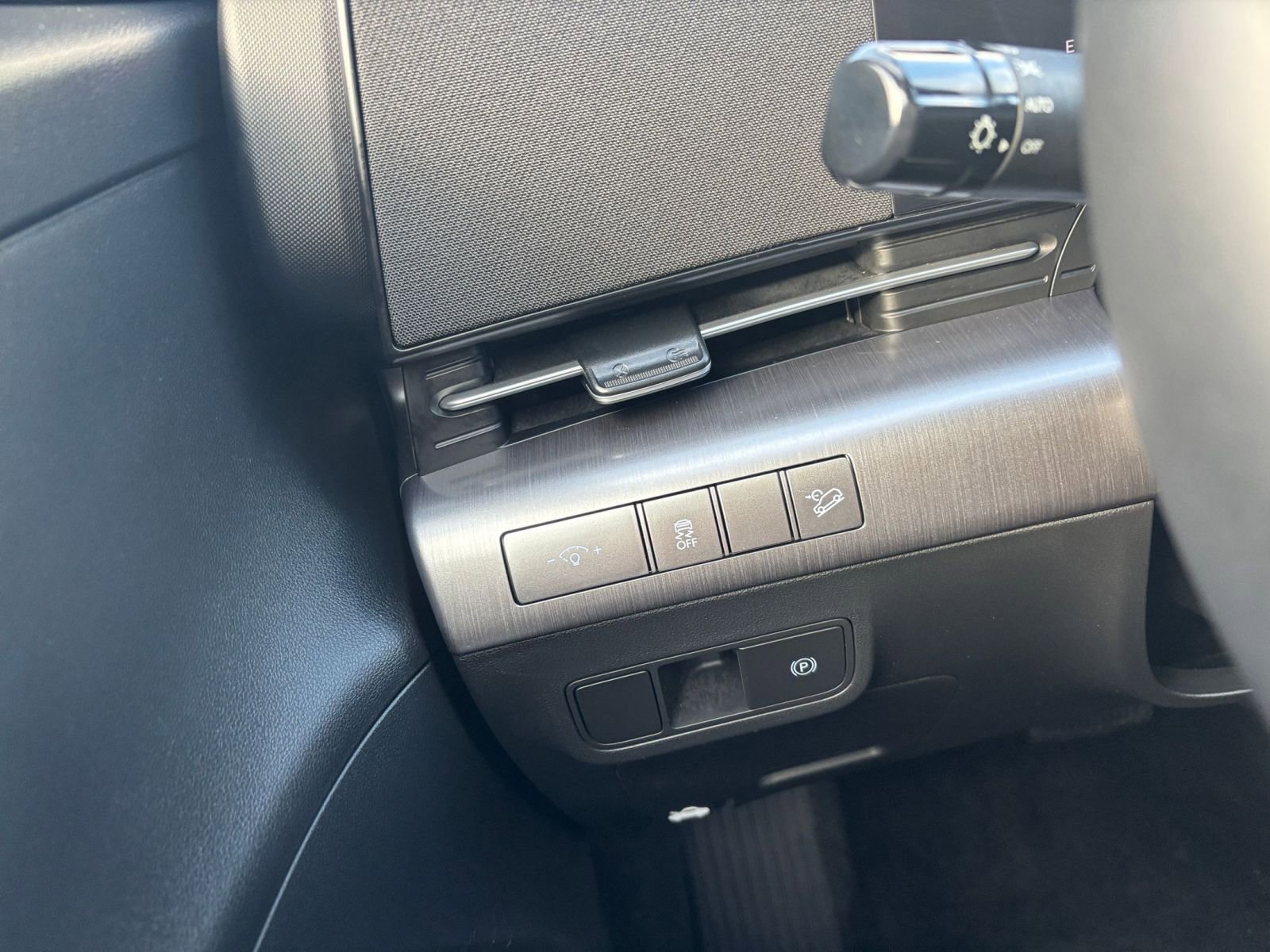 Thumbnail: 2025 Hyundai Kona - 35