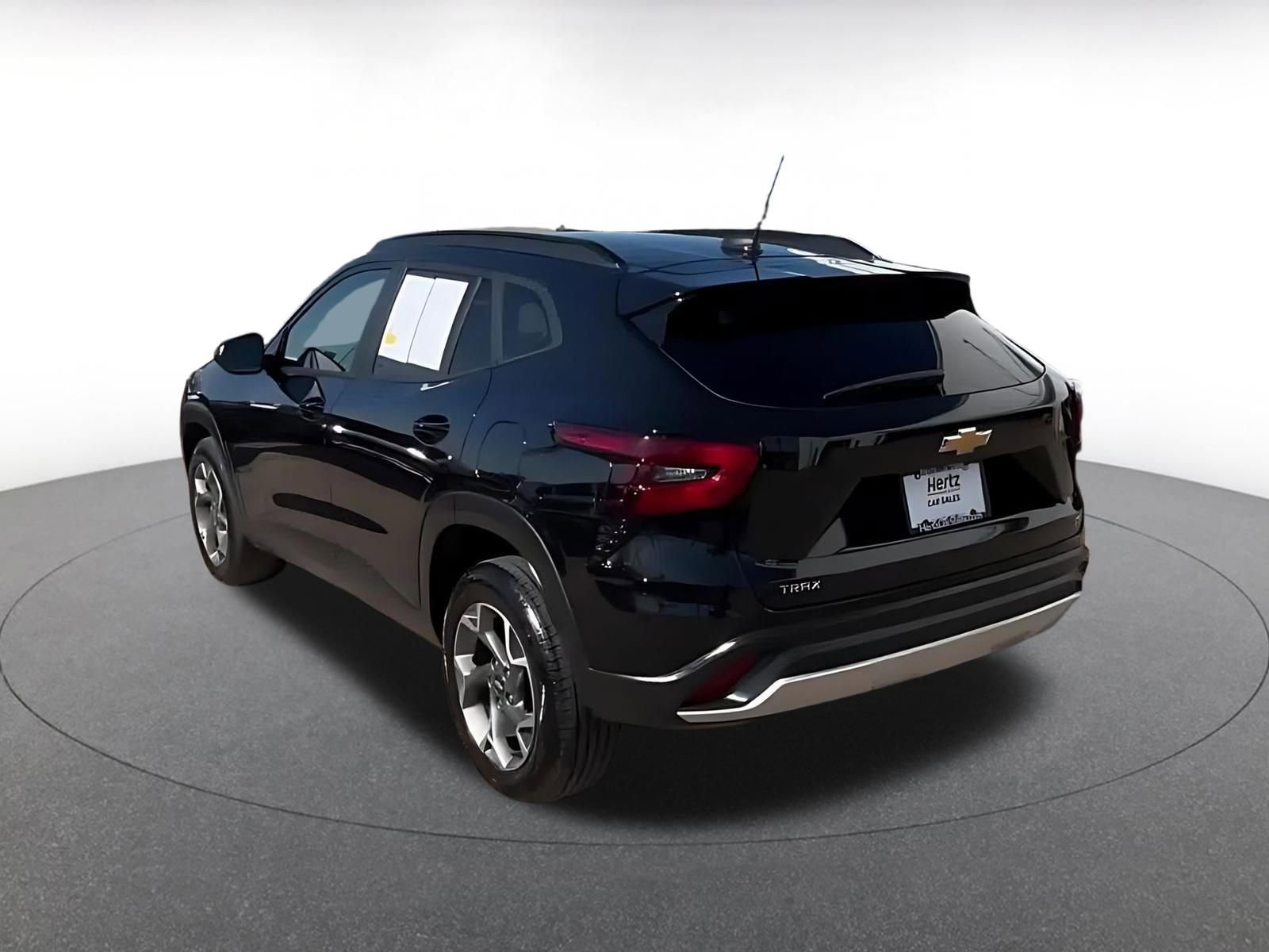 Thumbnail: 2025 Chevrolet Trax - 11