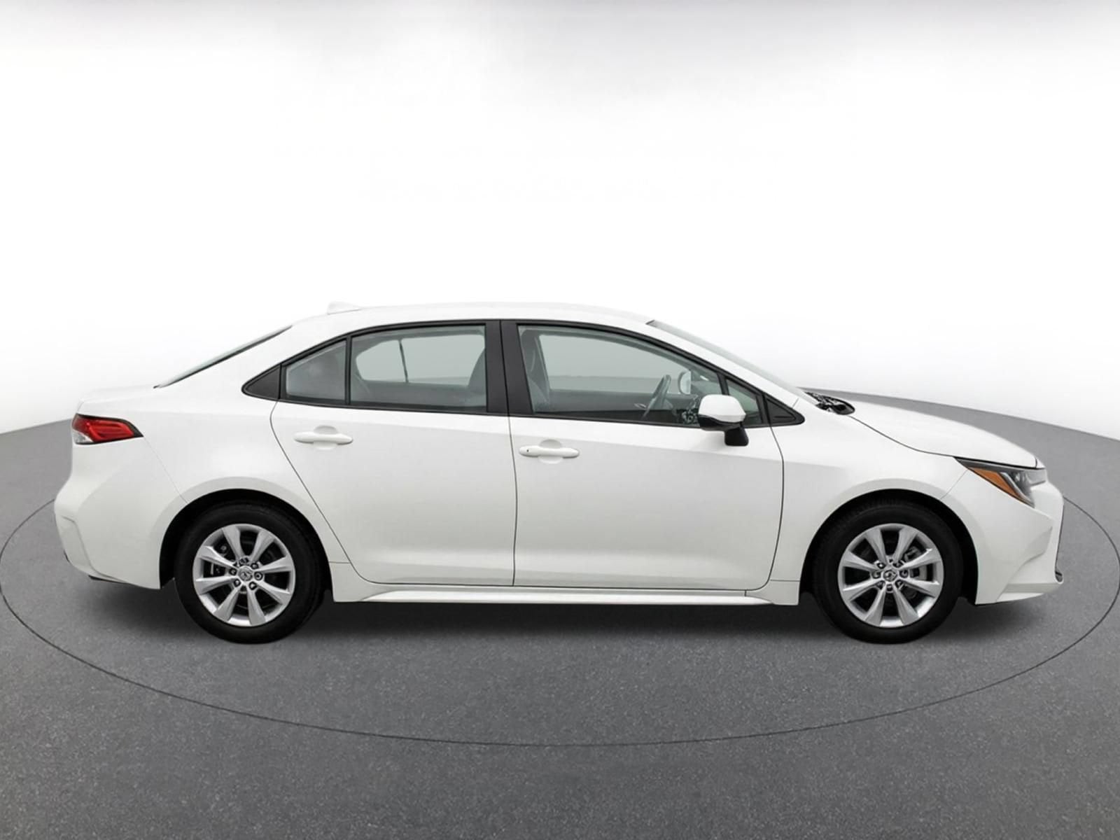 Thumbnail: 2025 Toyota Corolla - 9