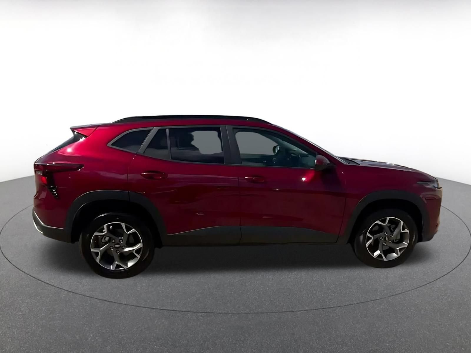 Thumbnail: 2025 Chevrolet Trax - 16
