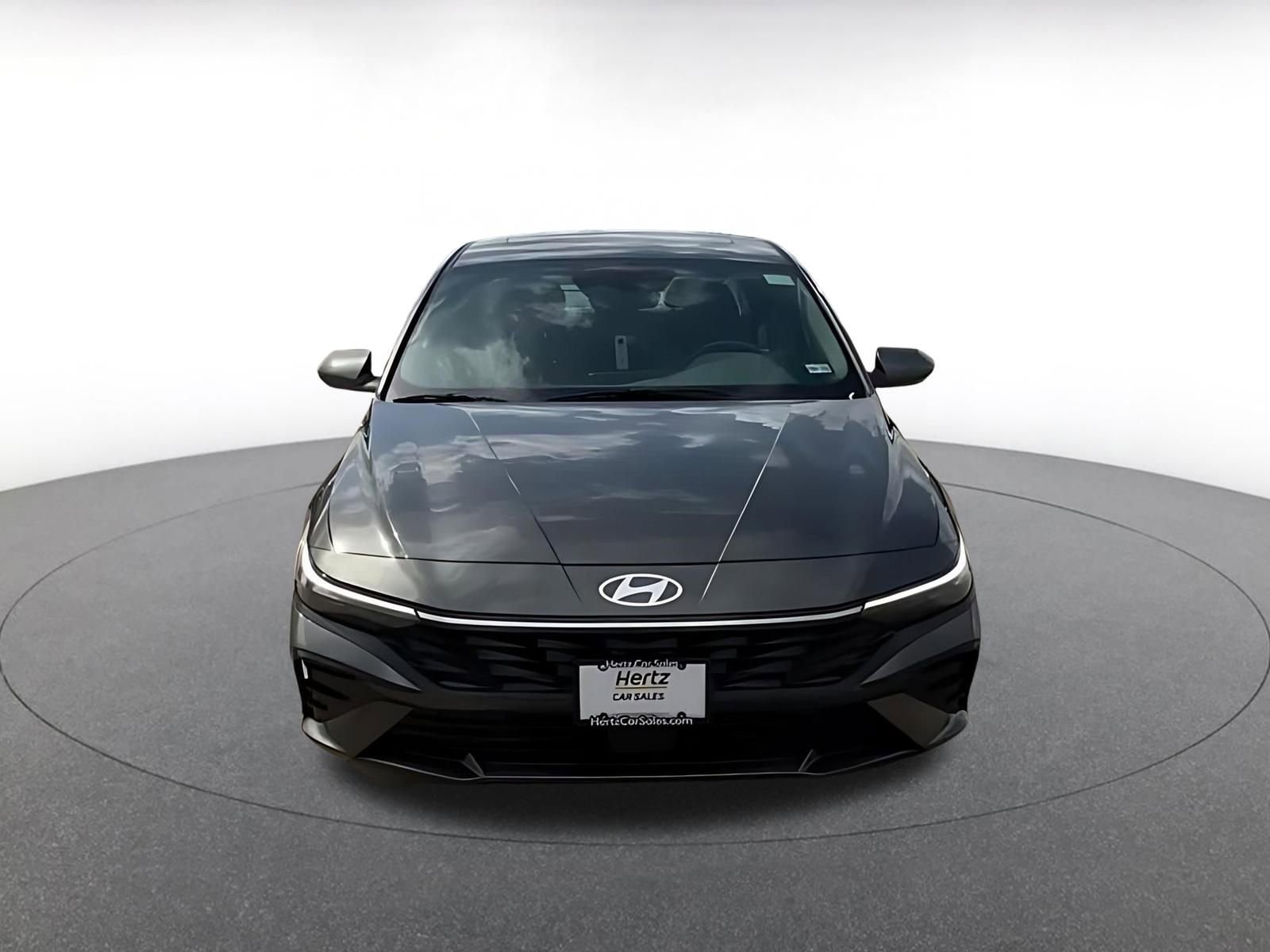 Thumbnail: 2025 Hyundai Elantra - 4