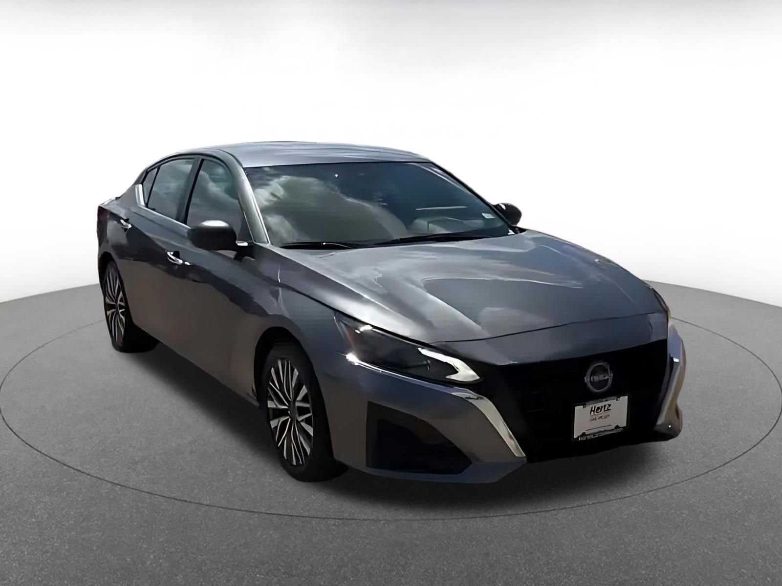 Thumbnail: 2025 Nissan Altima - 2