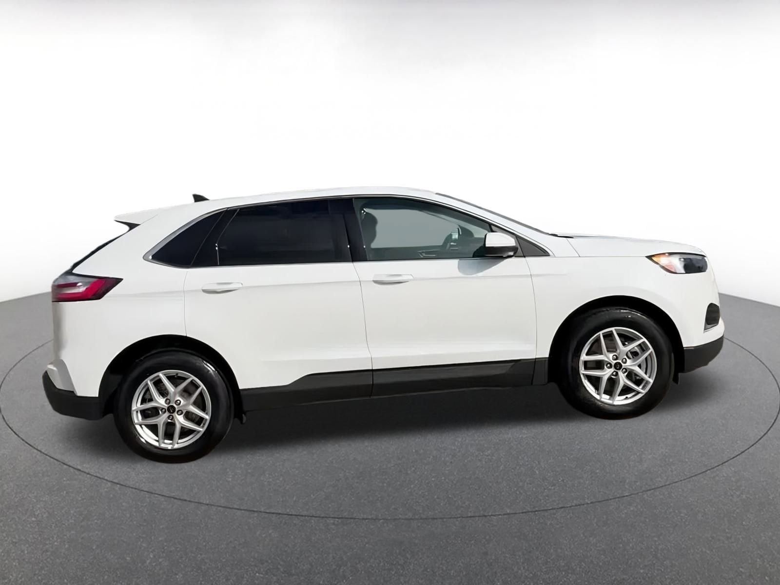 Thumbnail: 2024 Ford Edge - 15