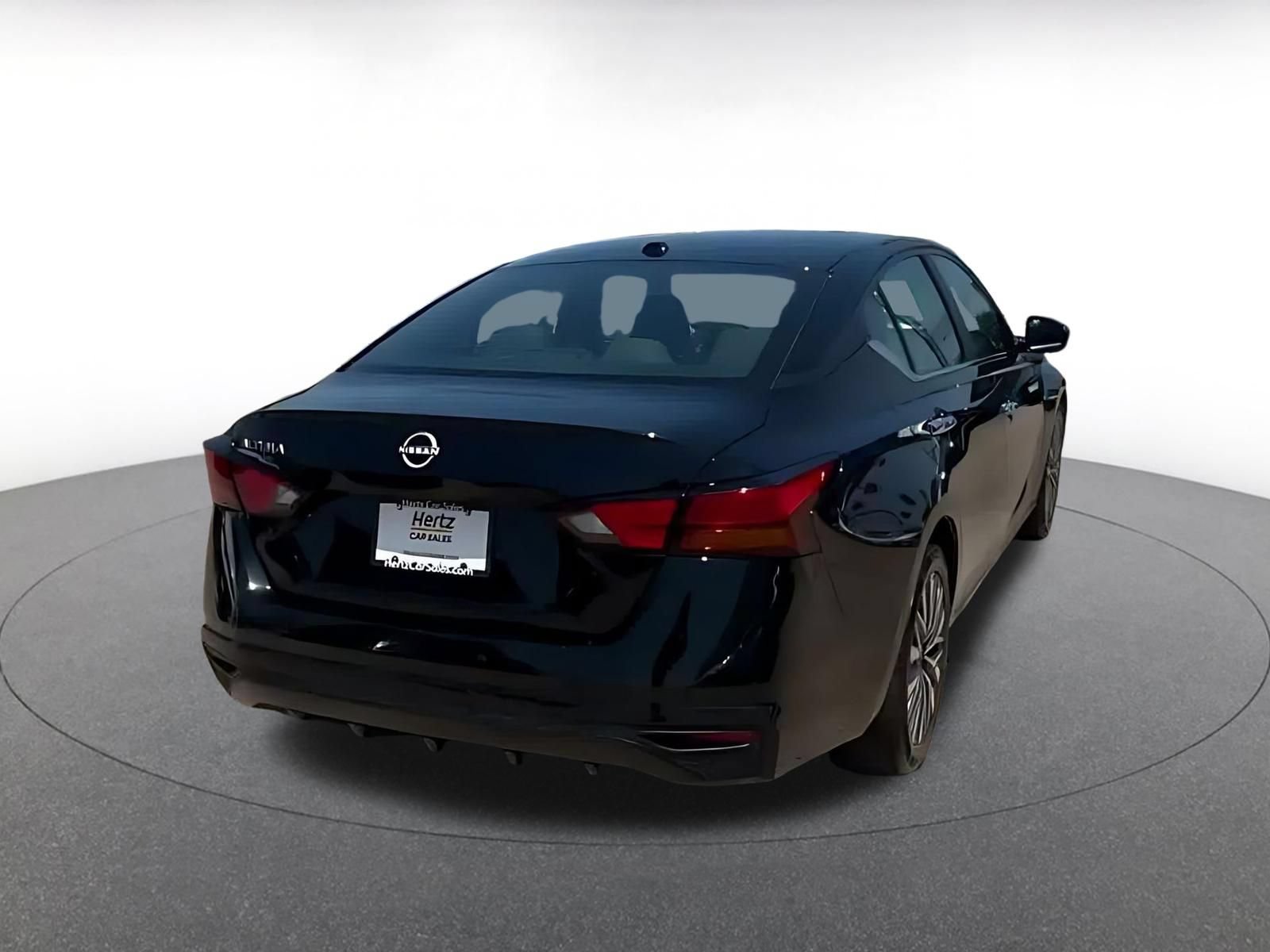 Thumbnail: 2025 Nissan Altima - 14