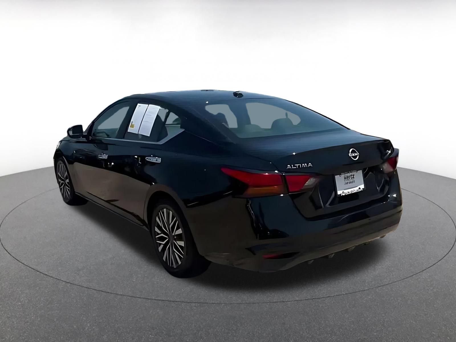 Thumbnail: 2025 Nissan Altima - 10