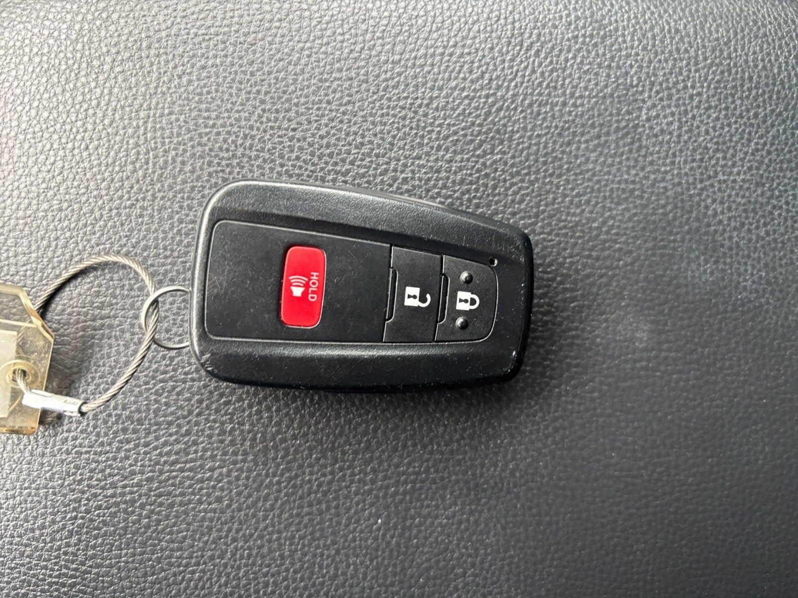 Thumbnail: 2025 Toyota RAV4 - 23