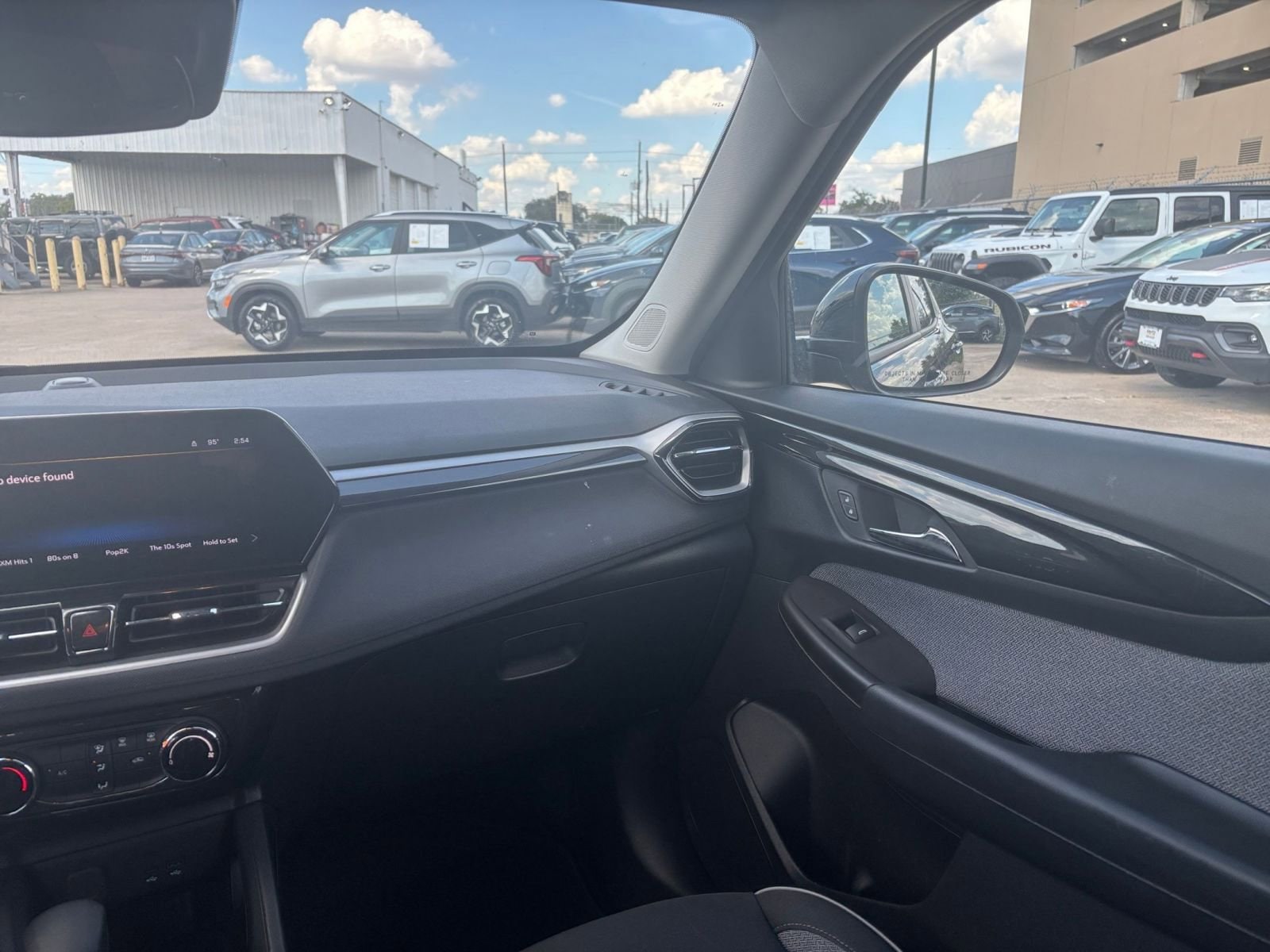 Thumbnail: 2025 Chevrolet TrailBlazer - 33