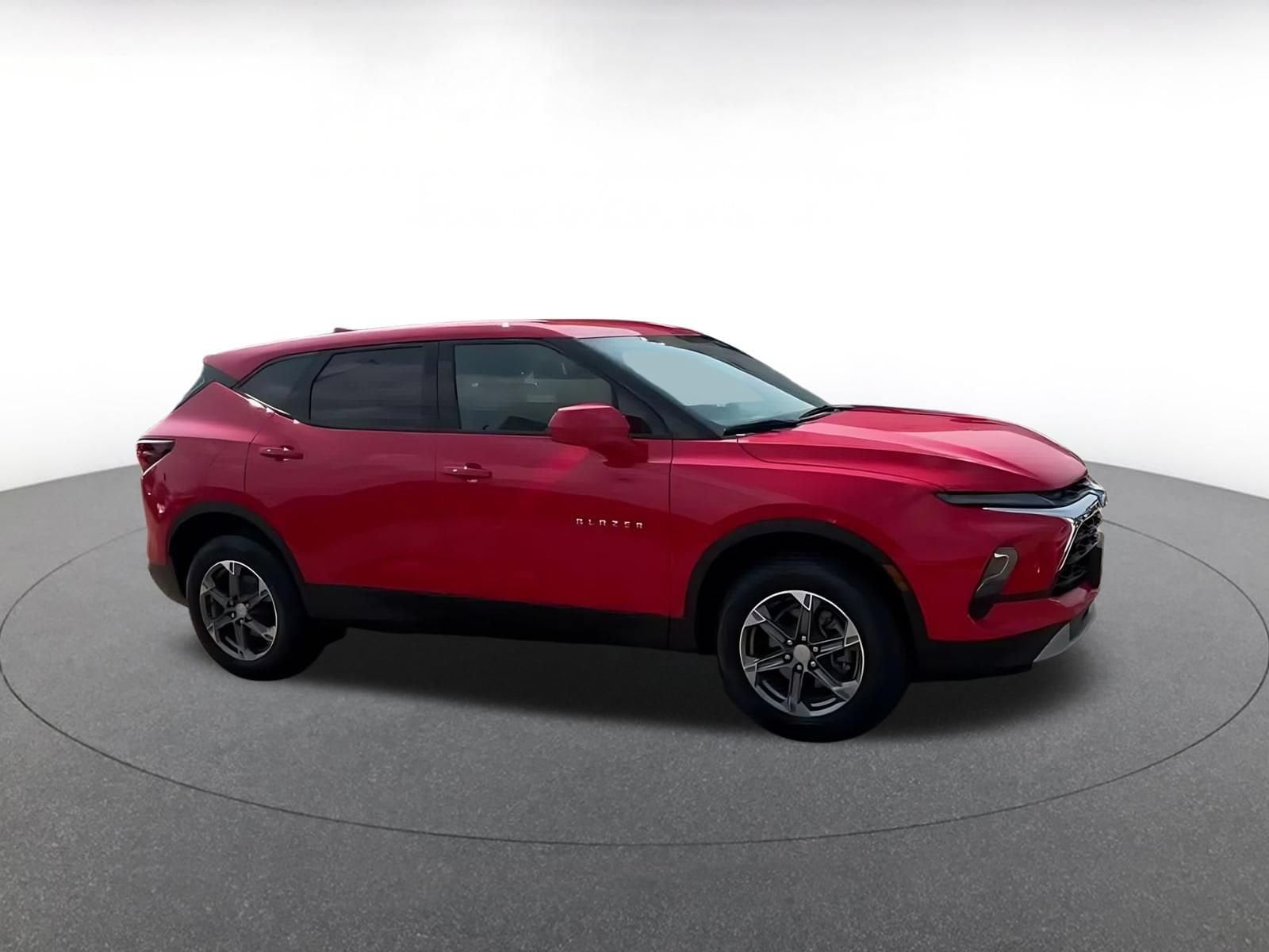Thumbnail: 2026 Chevrolet Blazer - 2