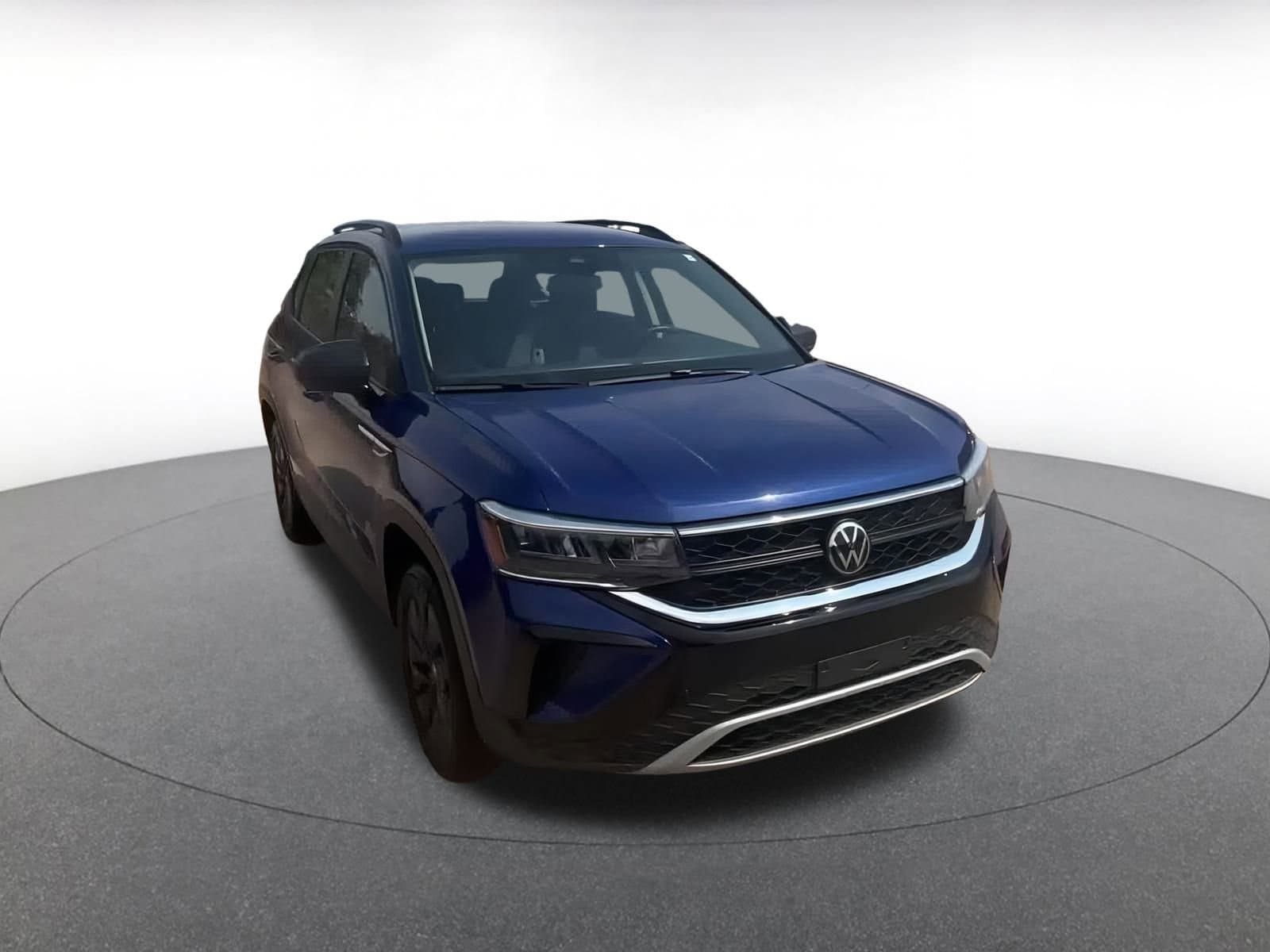 Thumbnail: 2024 Volkswagen Taos - 2