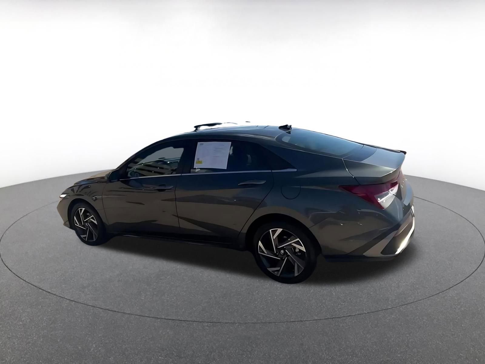 Thumbnail: 2025 Hyundai Elantra - 10