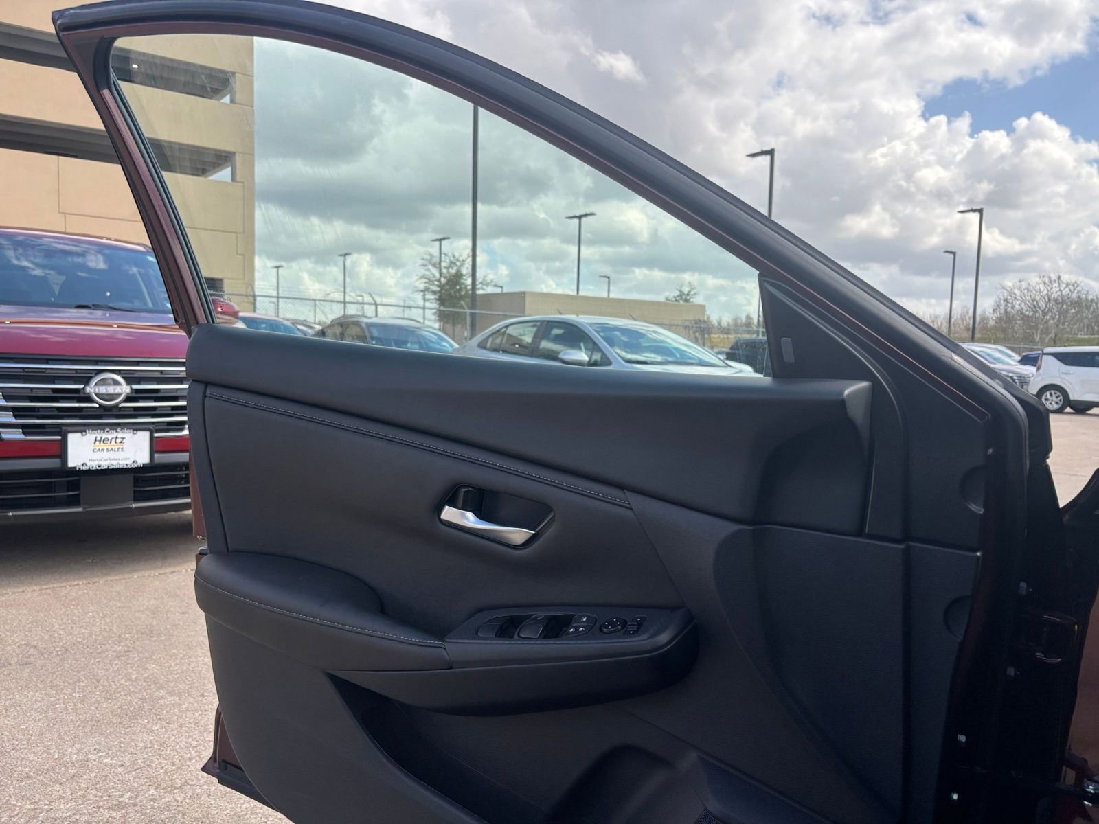 Thumbnail: 2025 Nissan Sentra - 18