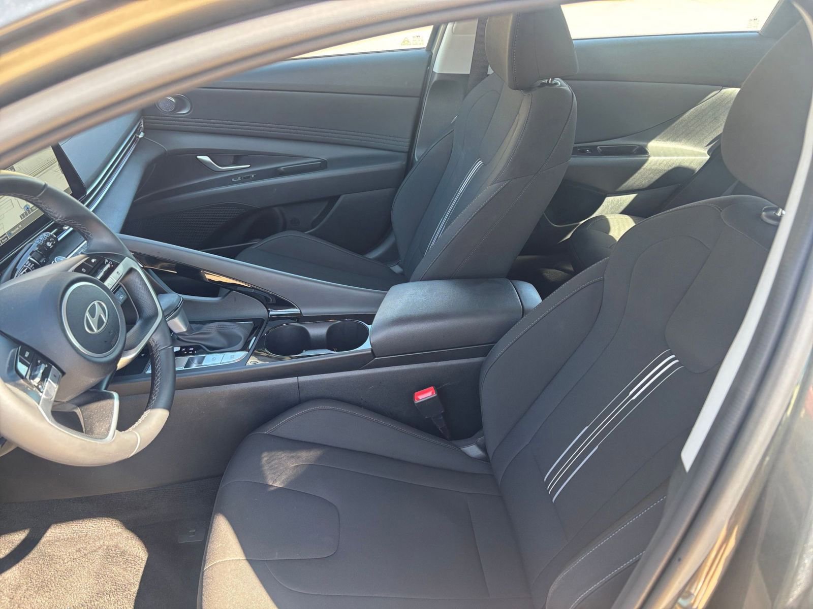 Thumbnail: 2025 Hyundai Elantra - 27