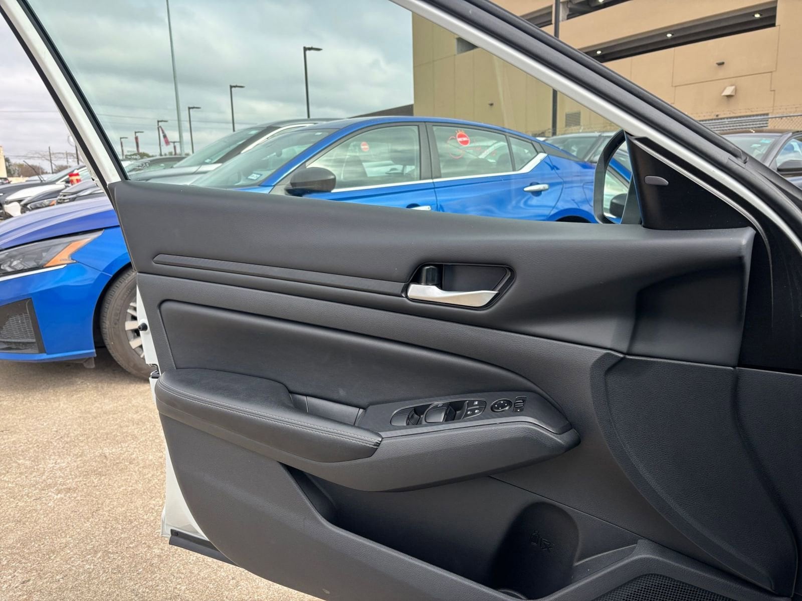 Thumbnail: 2025 Nissan Altima - 18