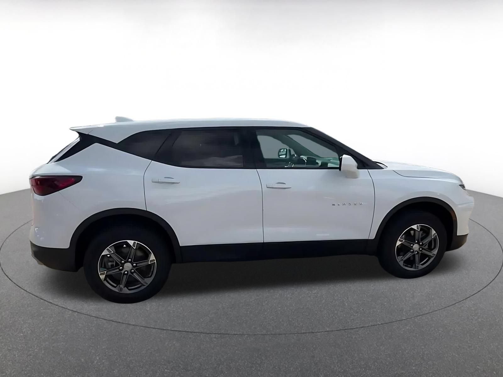 Thumbnail: 2026 Chevrolet Blazer - 15