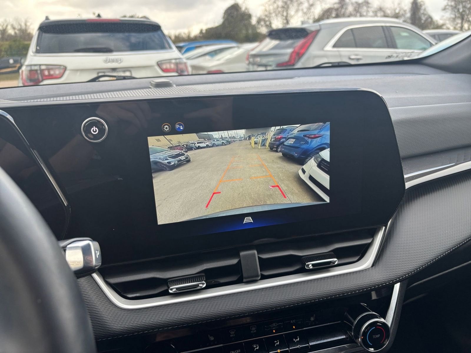 Thumbnail: 2025 Chevrolet Equinox - 17