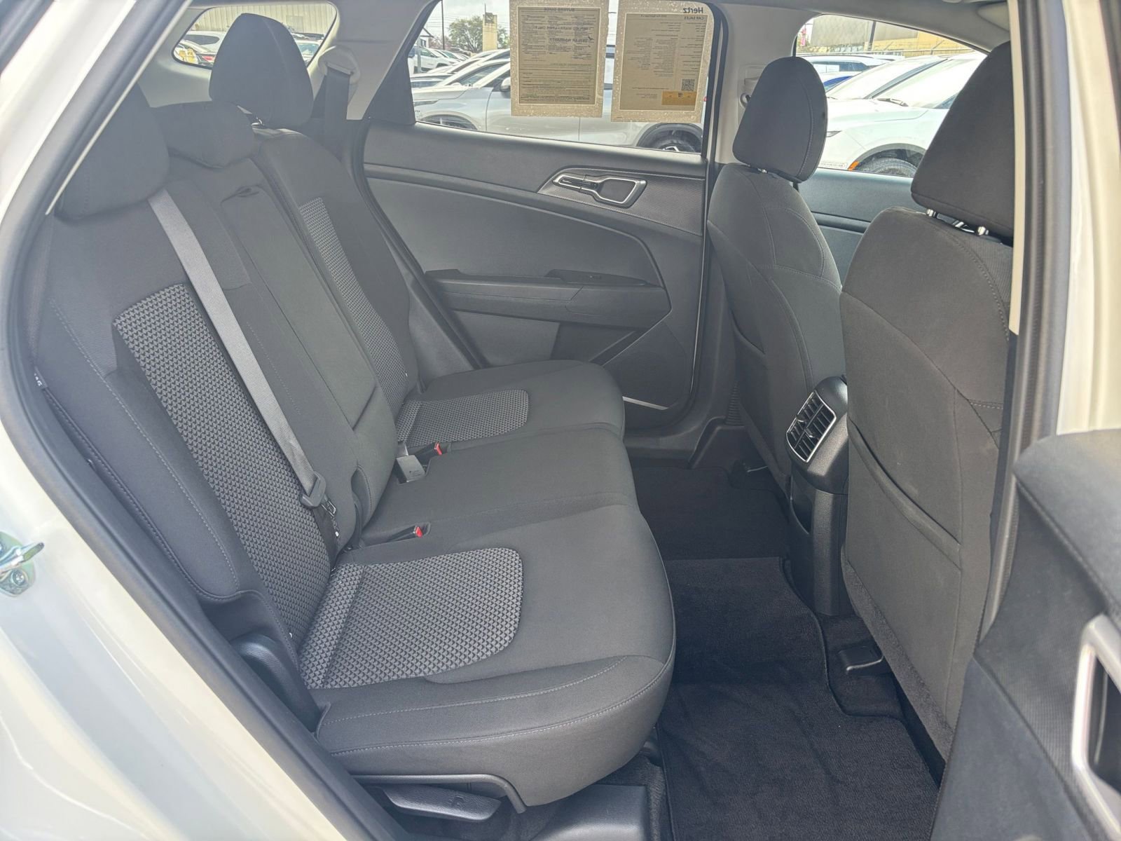 Thumbnail: 2025 Kia Sportage - 24