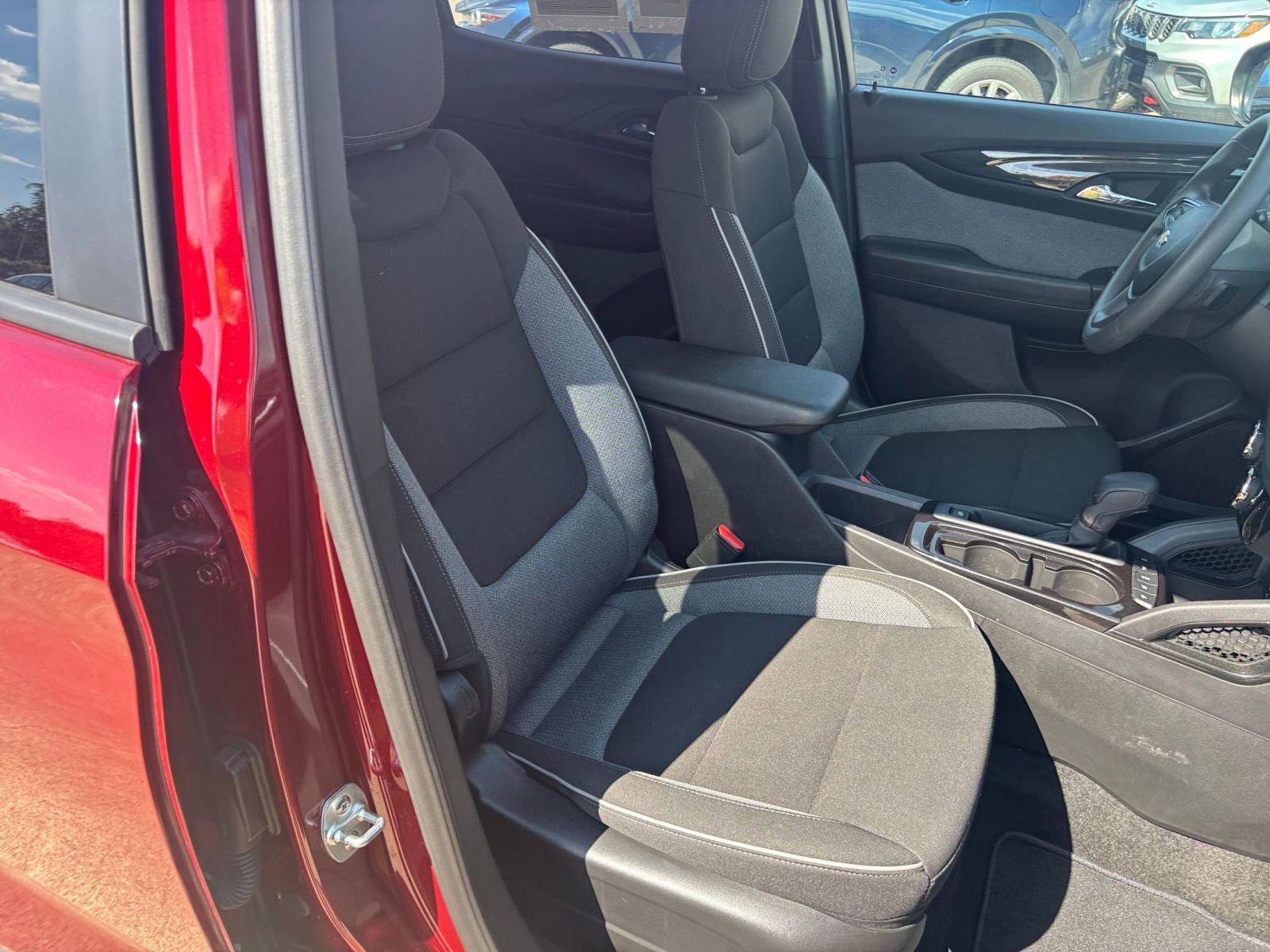 Thumbnail: 2025 Chevrolet TrailBlazer - 34