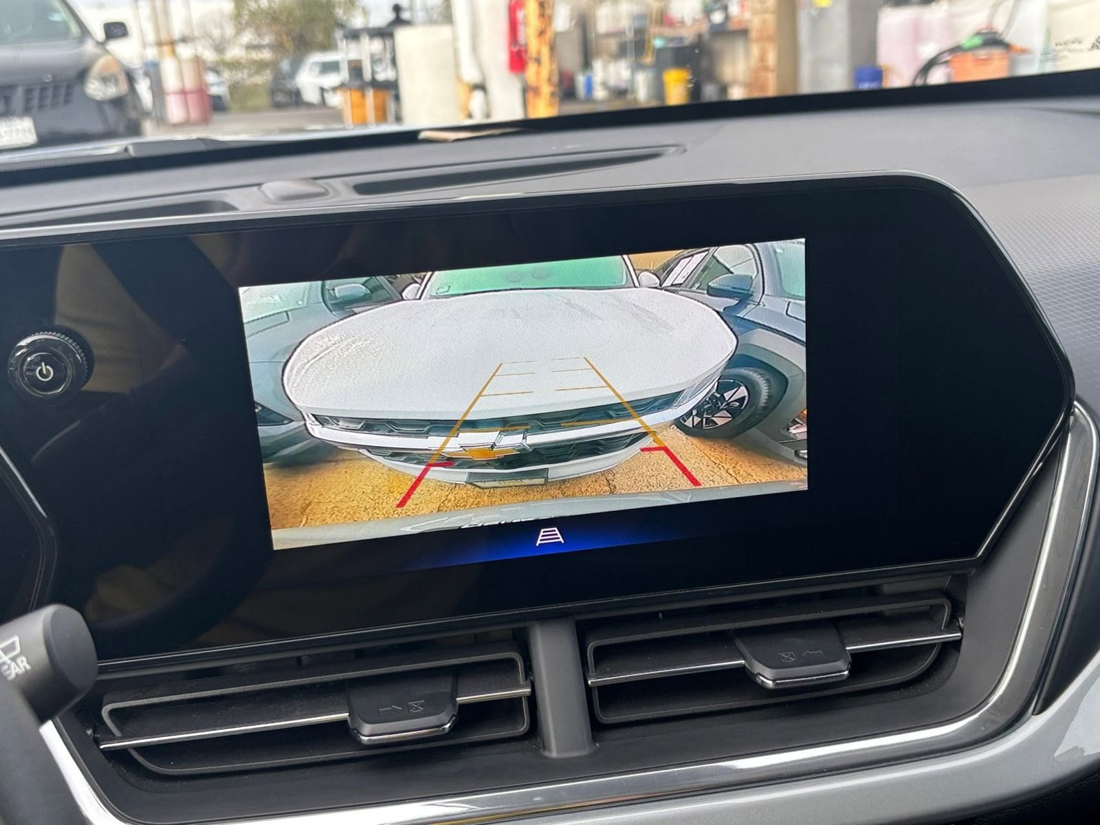 Thumbnail: 2025 Chevrolet Trax - 17