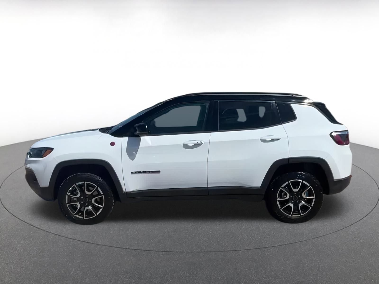 Thumbnail: 2025 Jeep Compass - 10