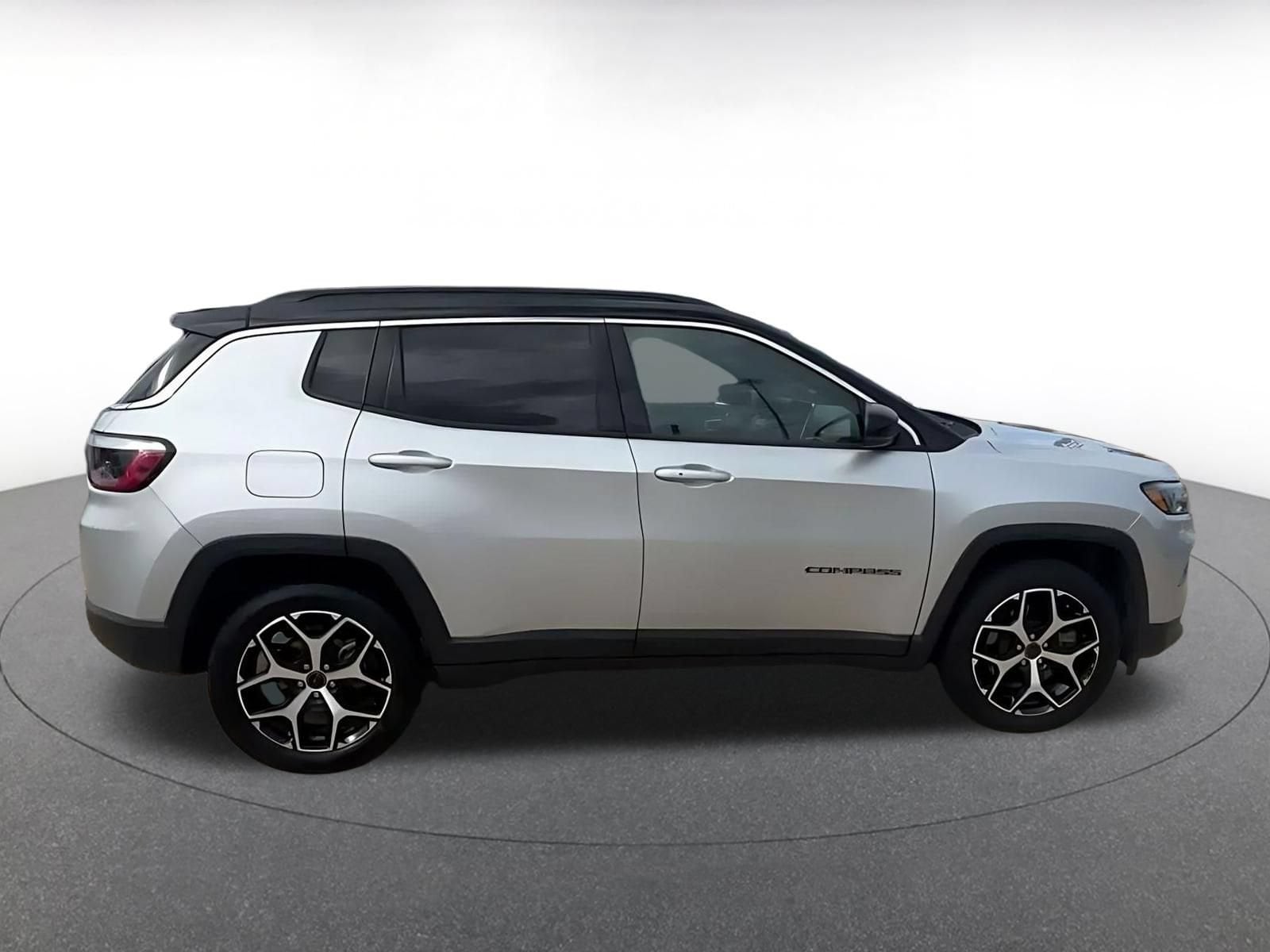 Thumbnail: 2025 Jeep Compass - 8