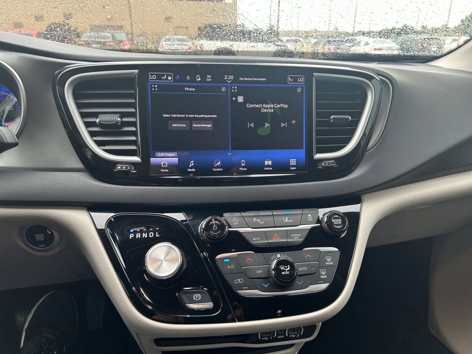 Thumbnail: 2024 Chrysler Pacifica - 17