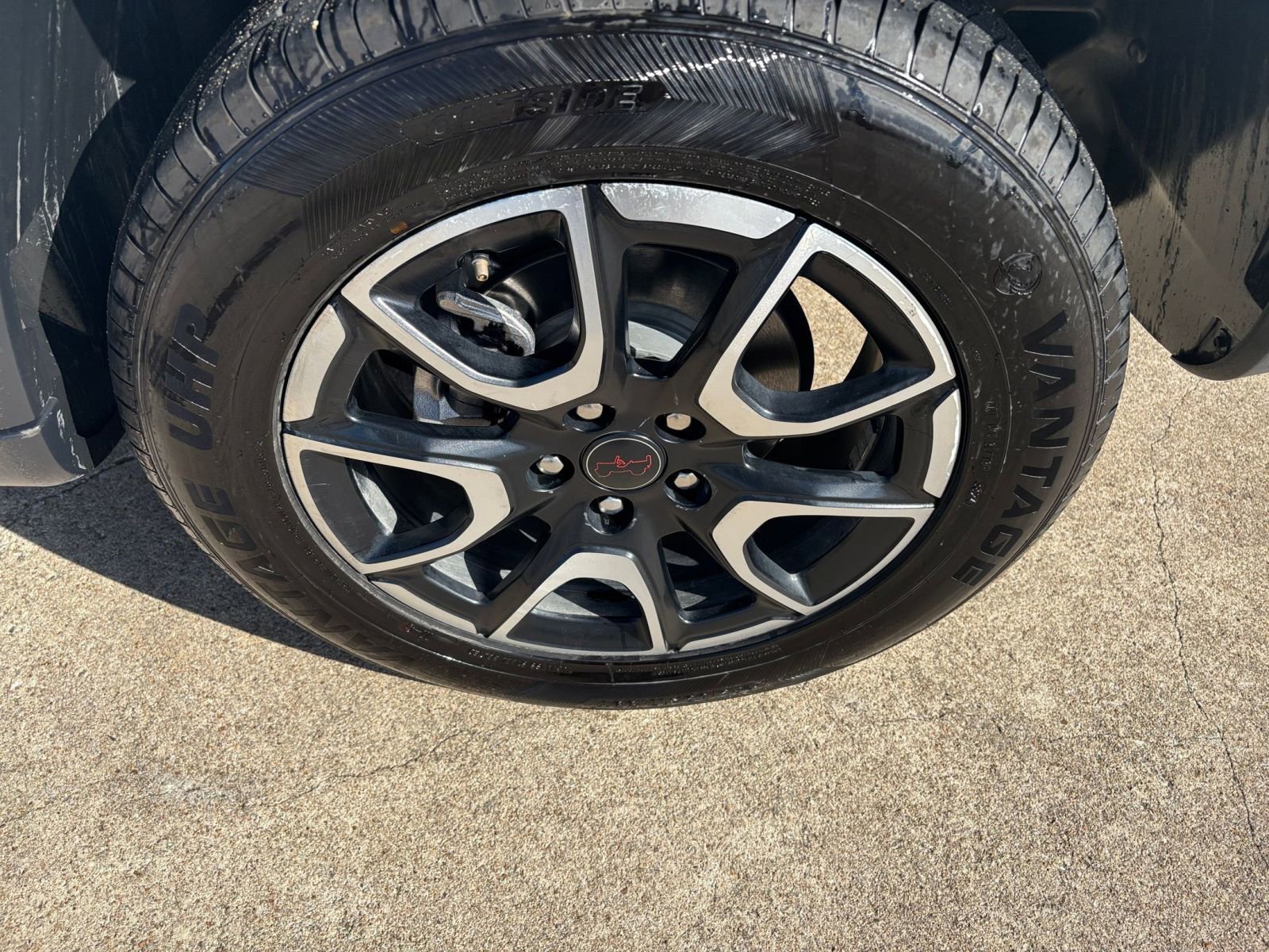 Thumbnail: 2025 Jeep Compass - 28