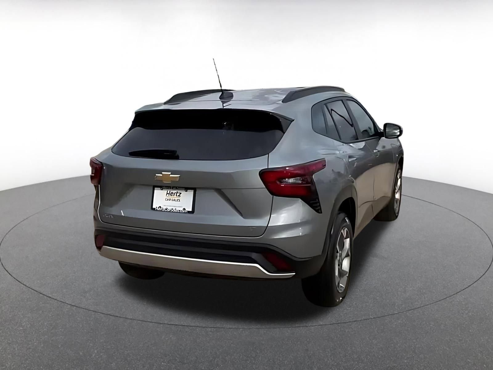 Thumbnail: 2025 Chevrolet Trax - 14