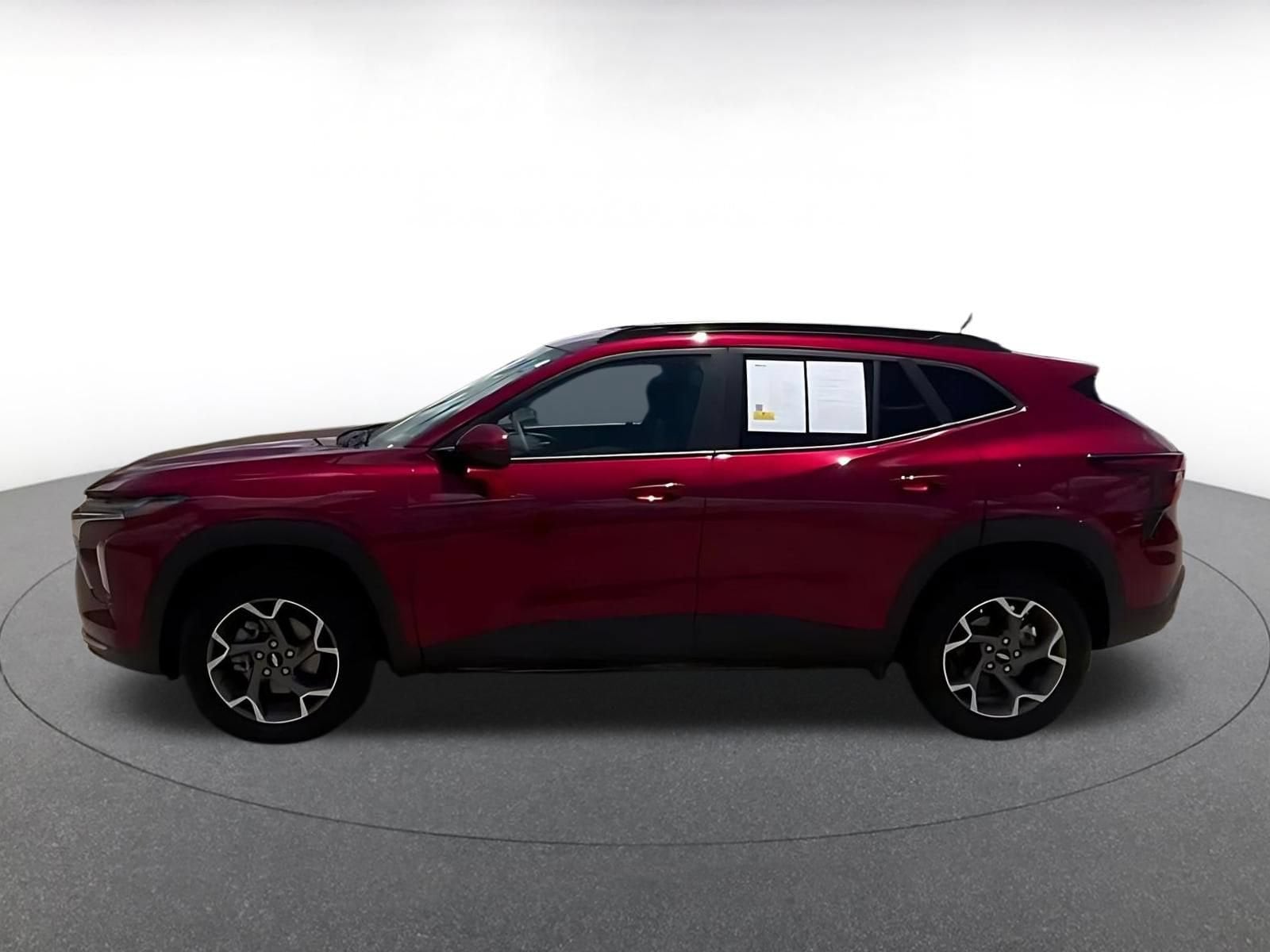 Thumbnail: 2025 Chevrolet Trax - 4