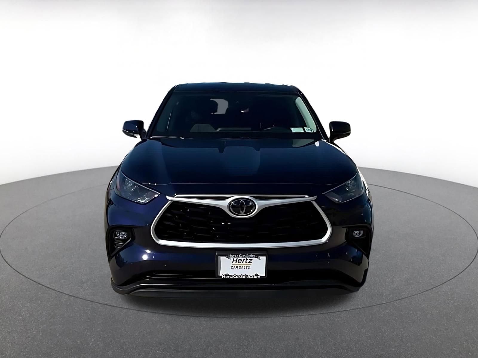 Thumbnail: 2025 Toyota Highlander - 4