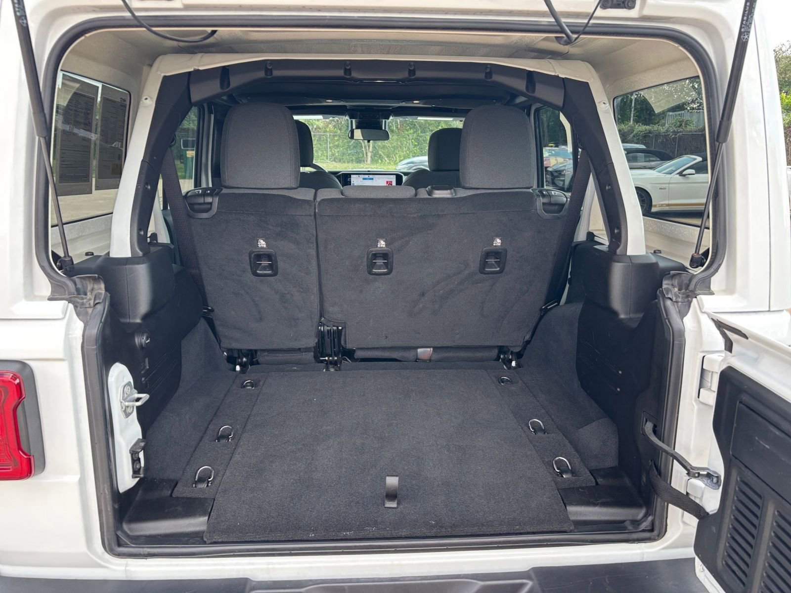 Thumbnail: 2025 Jeep Wrangler - 30