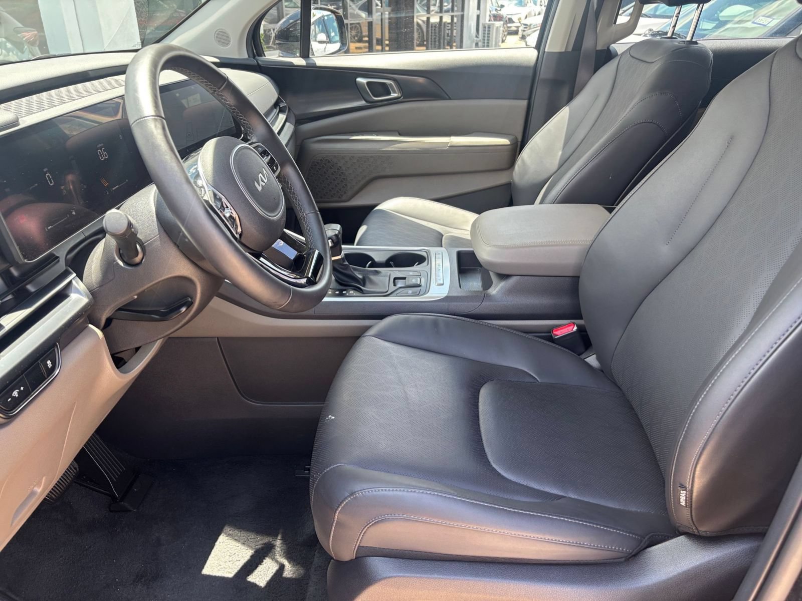 Thumbnail: 2026 Kia Carnival - 26
