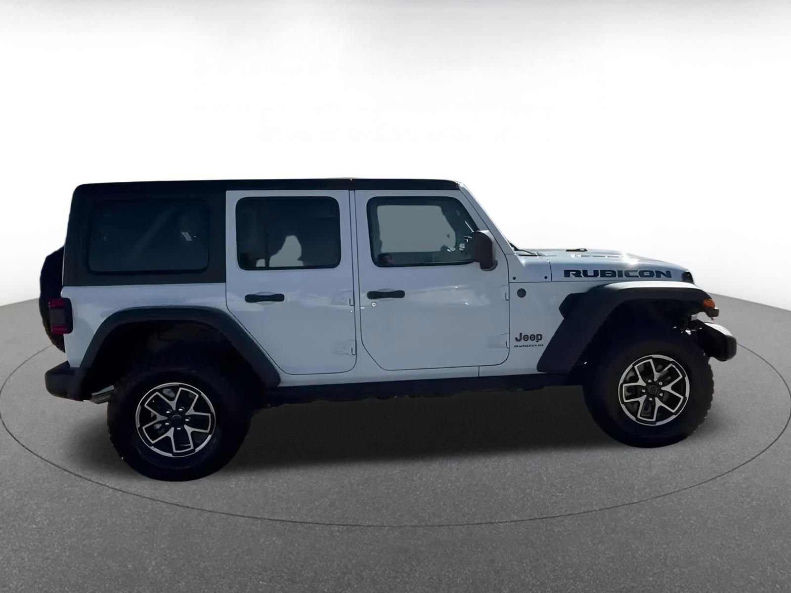 Thumbnail: 2025 Jeep Wrangler - 15
