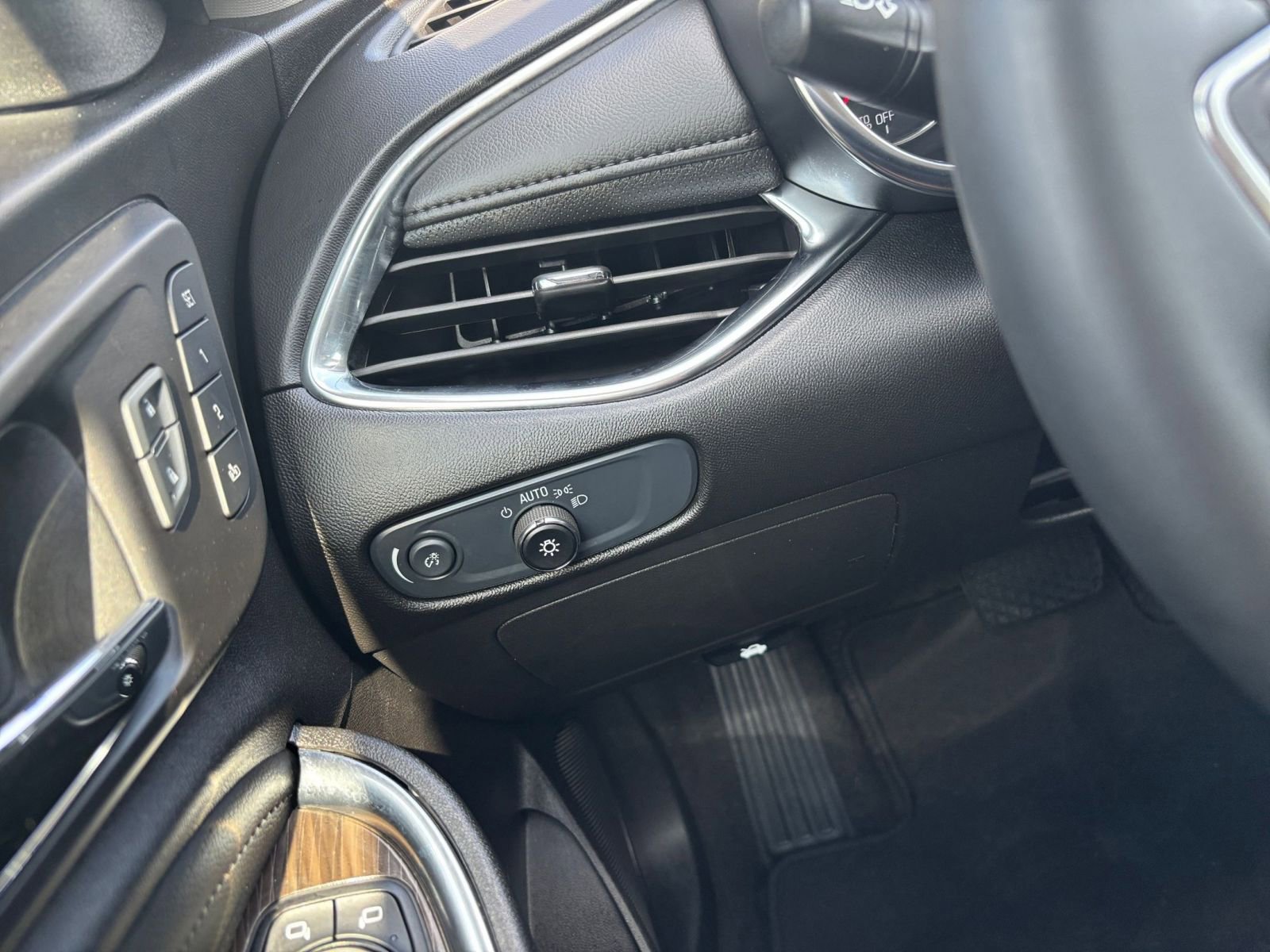 Thumbnail: 2024 Chevrolet Malibu - 34