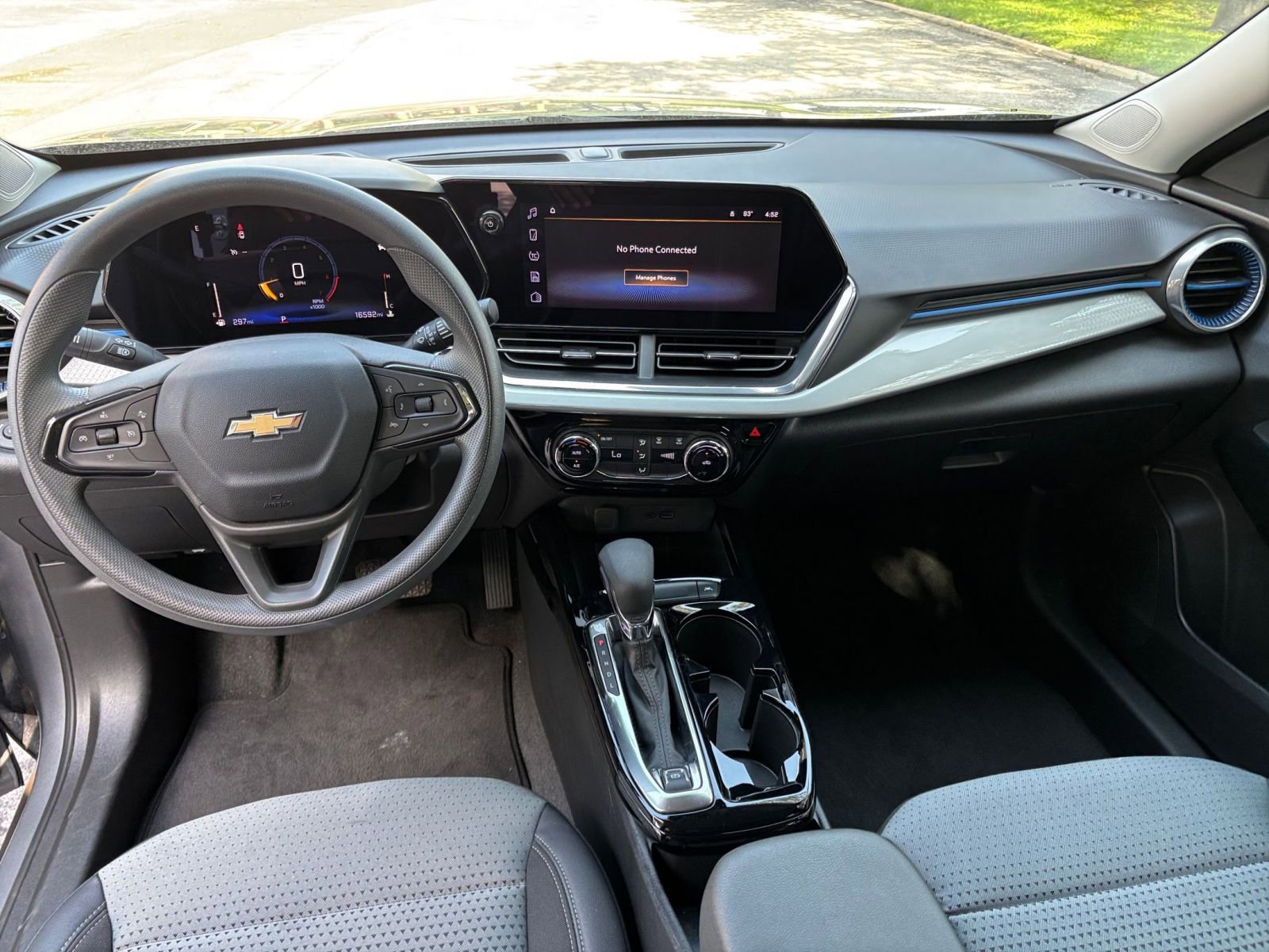 Thumbnail: 2025 Chevrolet Trax - 28