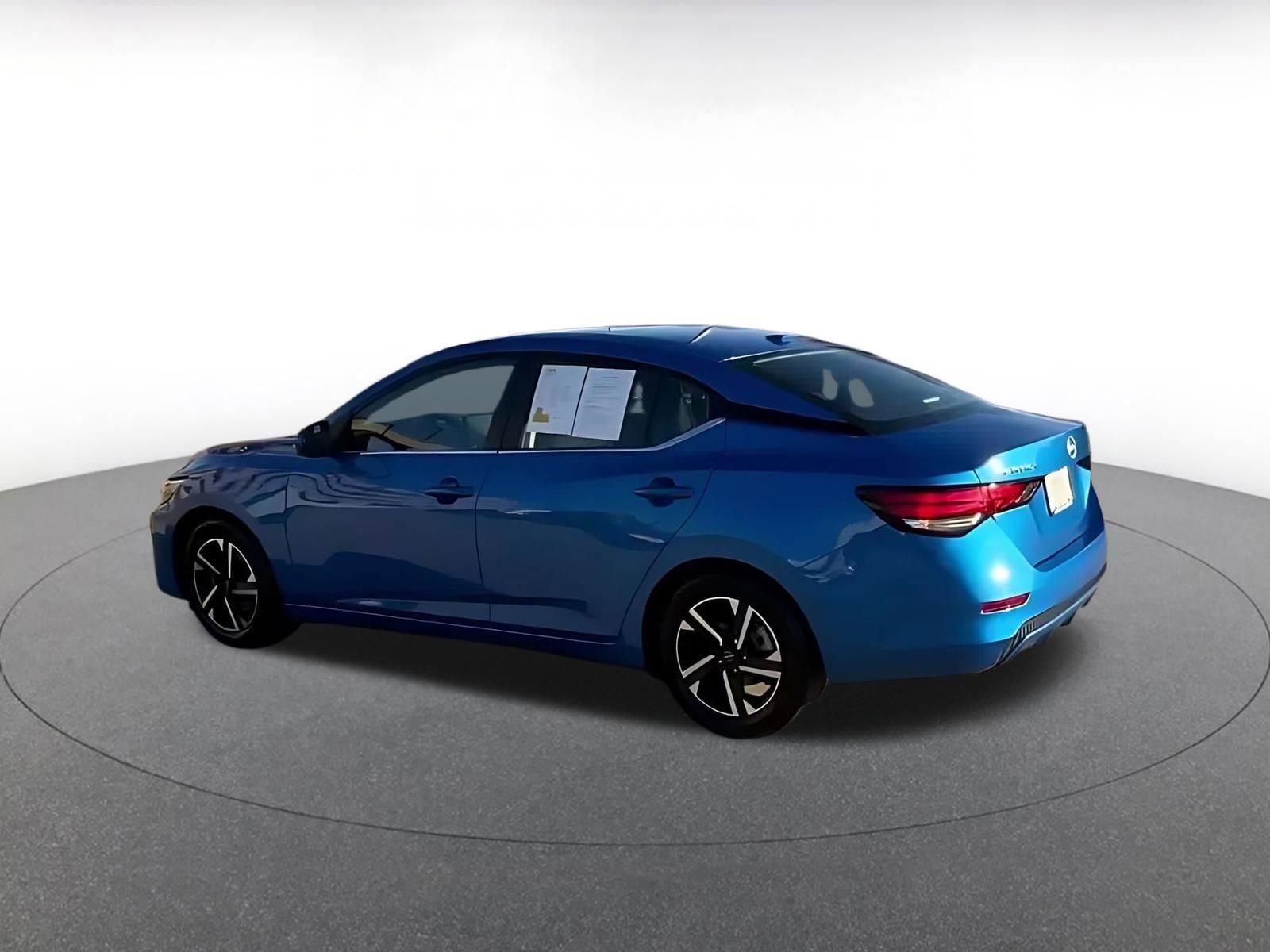 Thumbnail: 2025 Nissan Sentra - 10