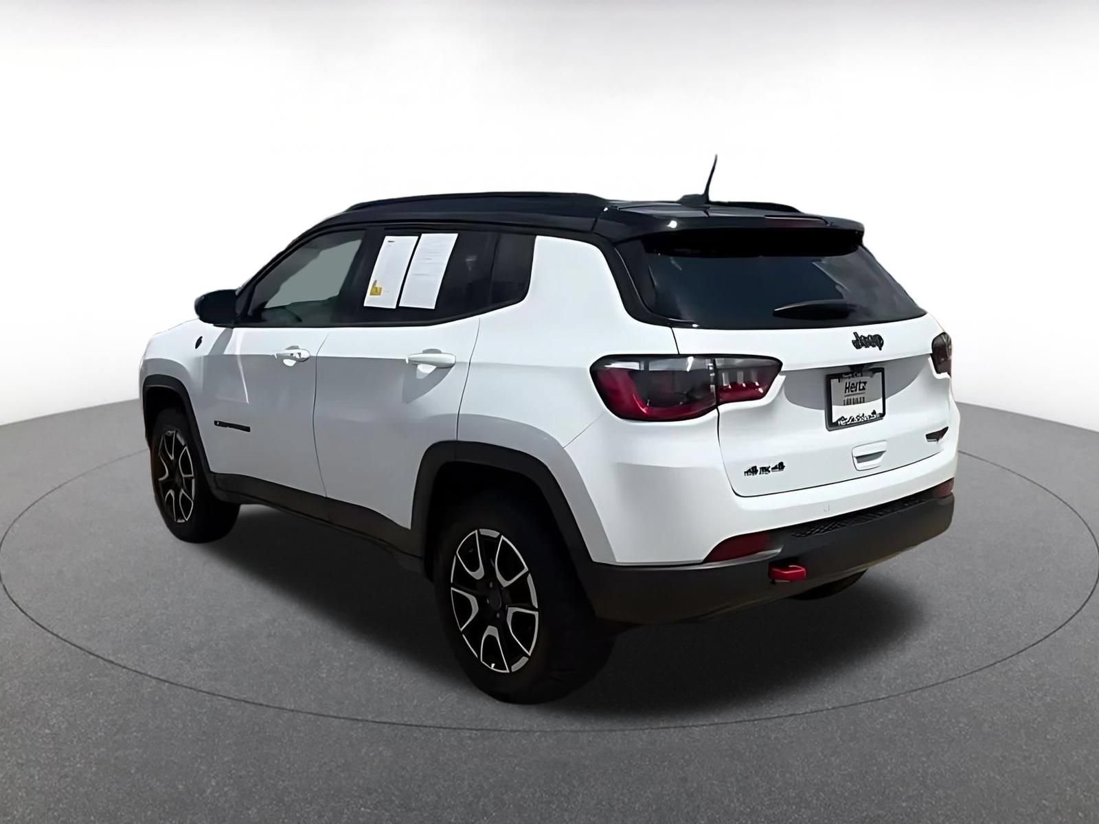 Thumbnail: 2025 Jeep Compass - 9
