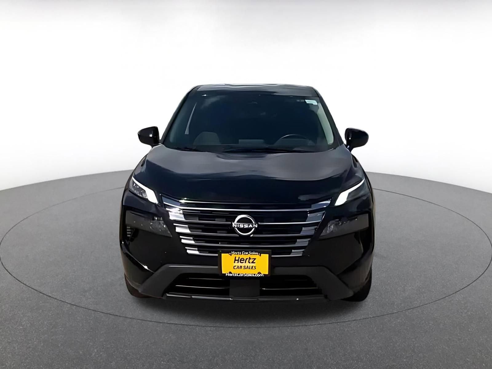 Thumbnail: 2025 Nissan Rogue - 4