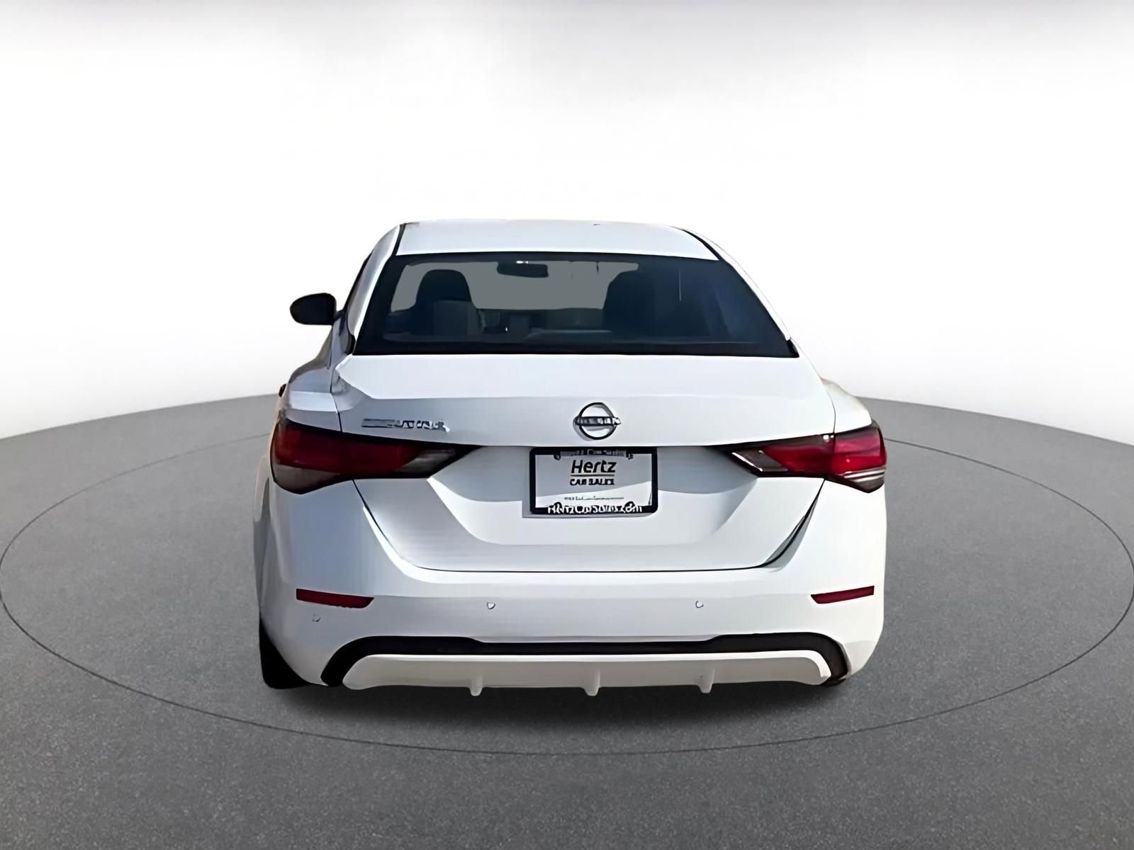 Thumbnail: 2025 Nissan Sentra - 10