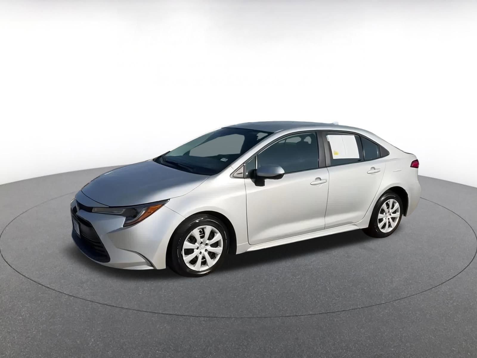 Thumbnail: 2025 Toyota Corolla - 8