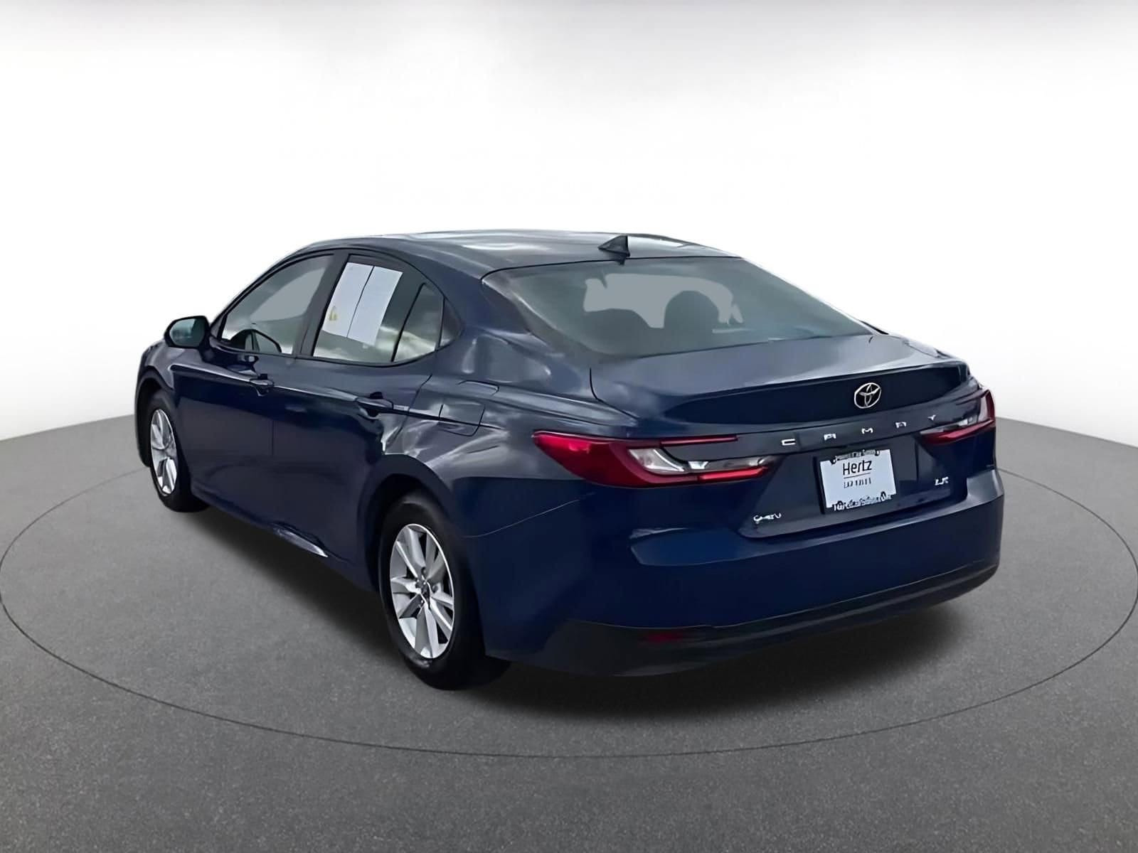 Thumbnail: 2025 Toyota Camry - 11