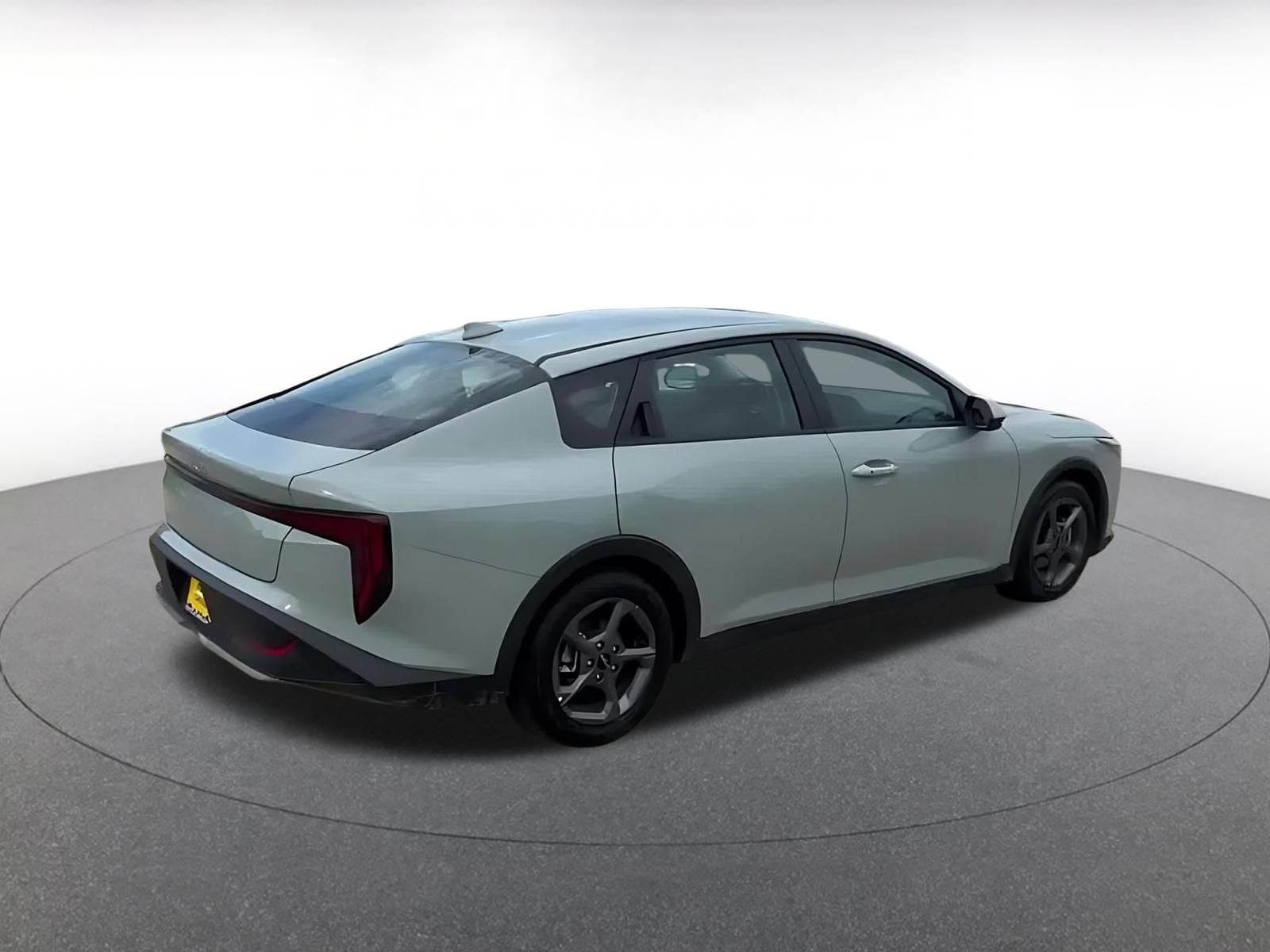 Thumbnail: 2025 Kia K4 - 15