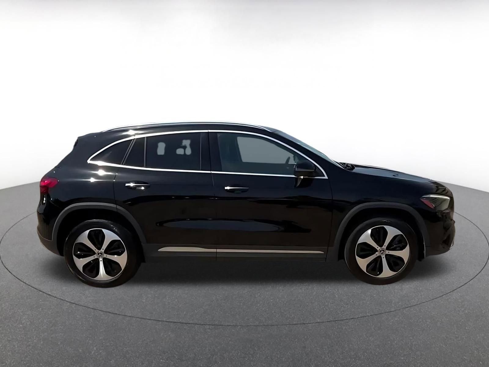 Thumbnail: 2025 Mercedes-Benz GLA - 15